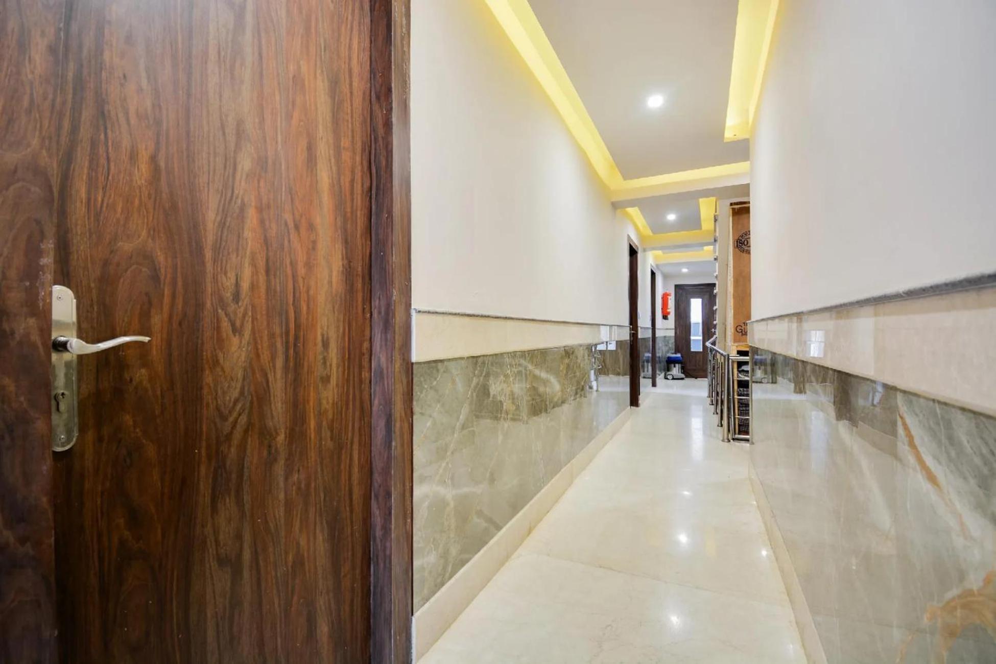 Hotel Aangan Regency Shimla