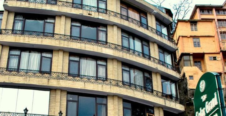 The Cedar Grand And Hotel