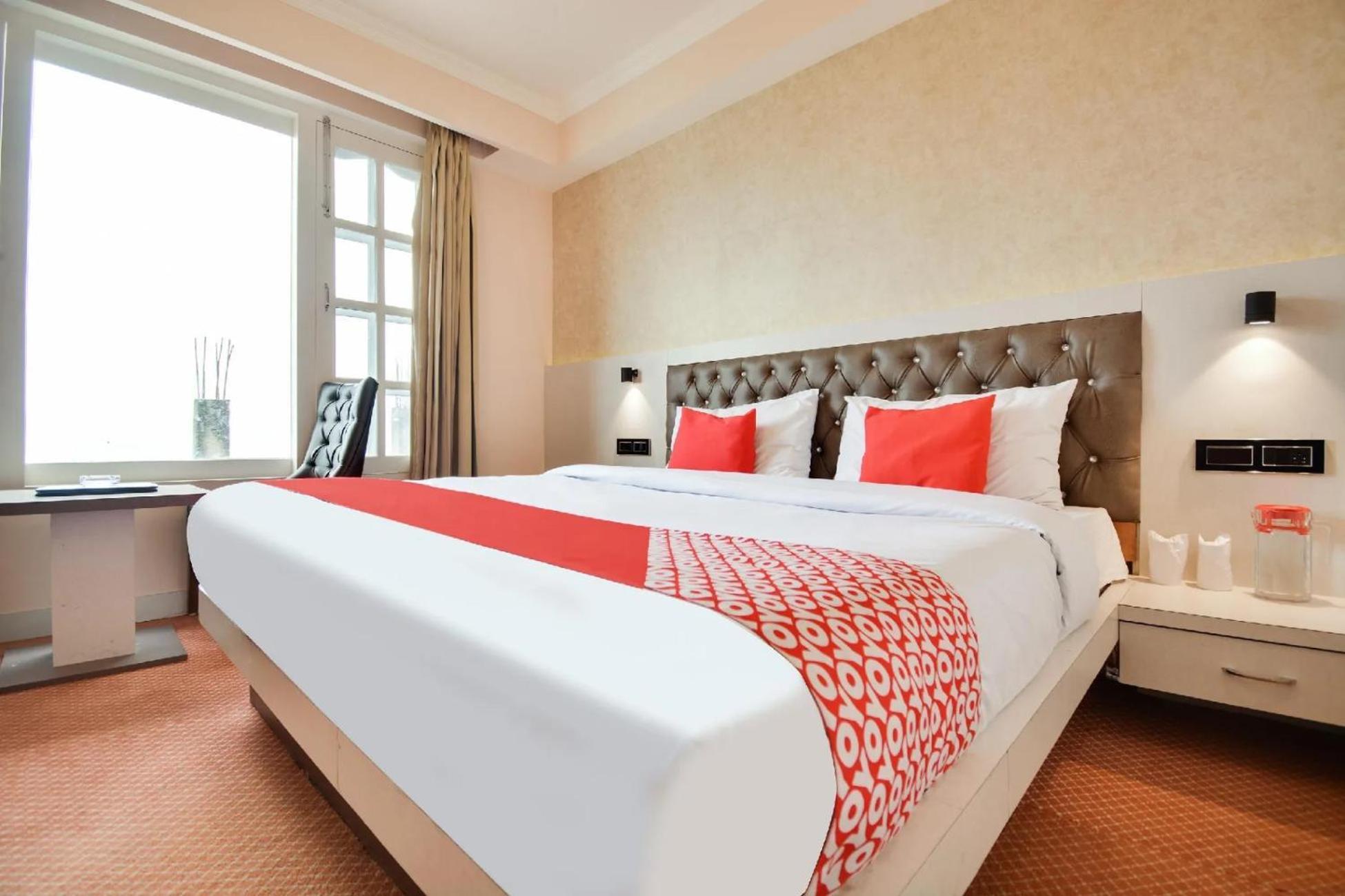 Aangan Regency Hotel