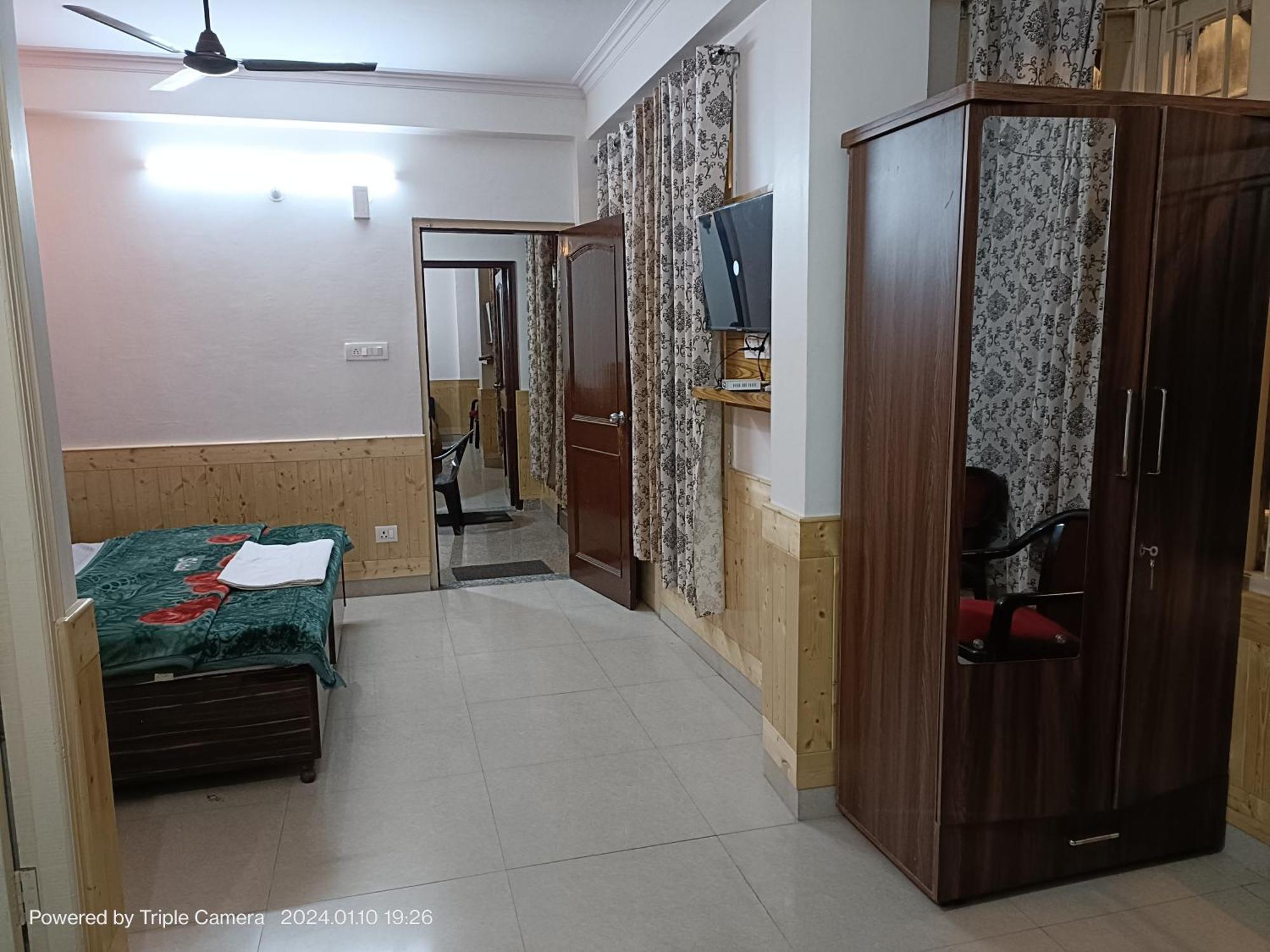 Thakur Shoghi Homestay Shimla