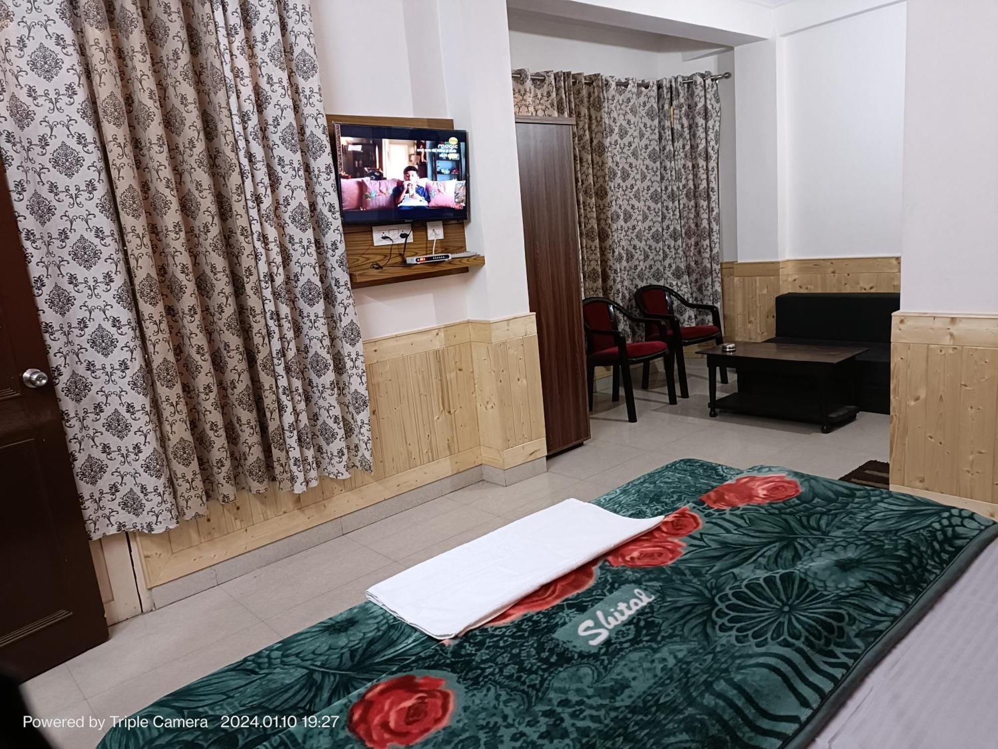 Thakur Shoghi Homestay Shimla