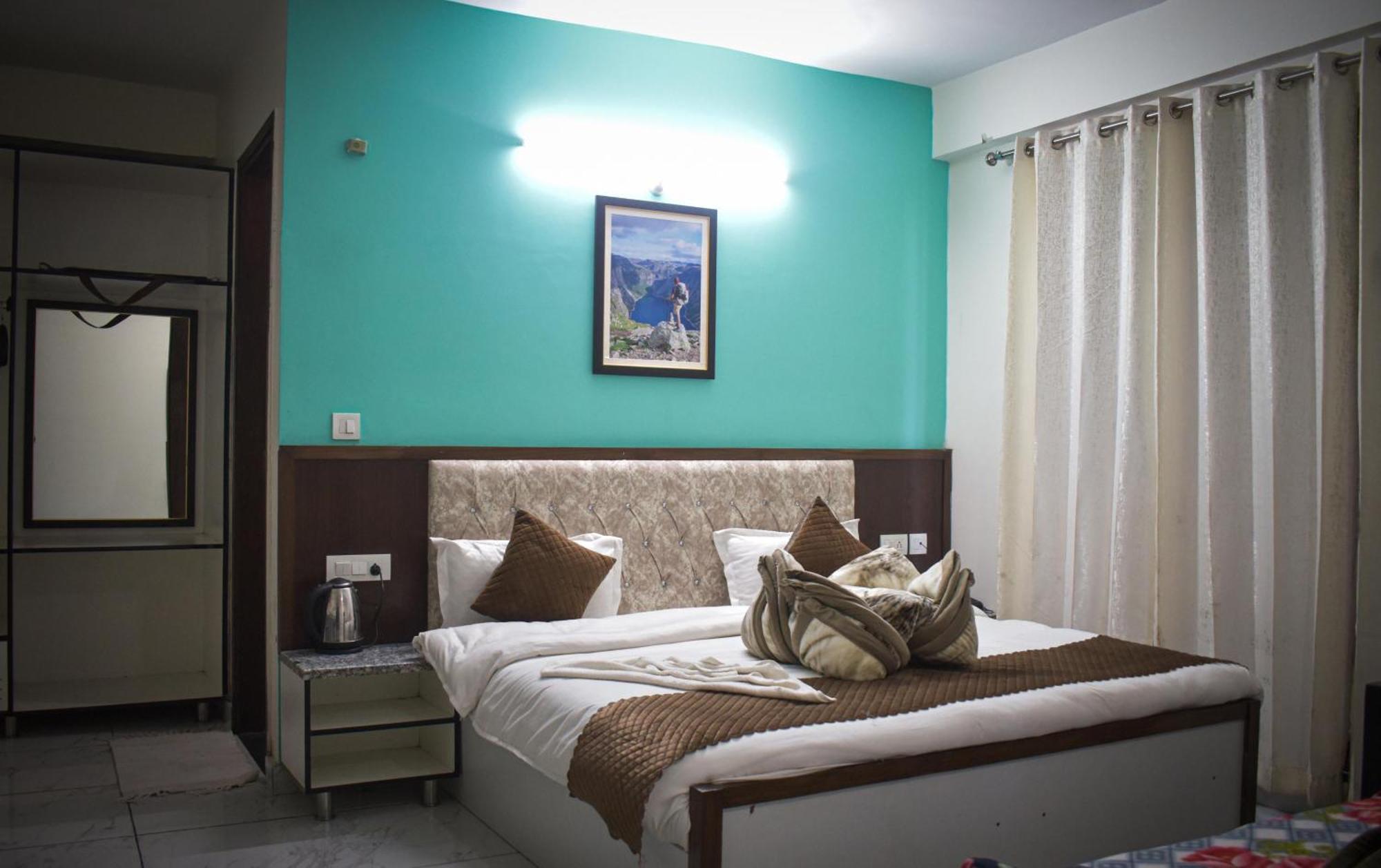 The Ivory Pine * Shimla