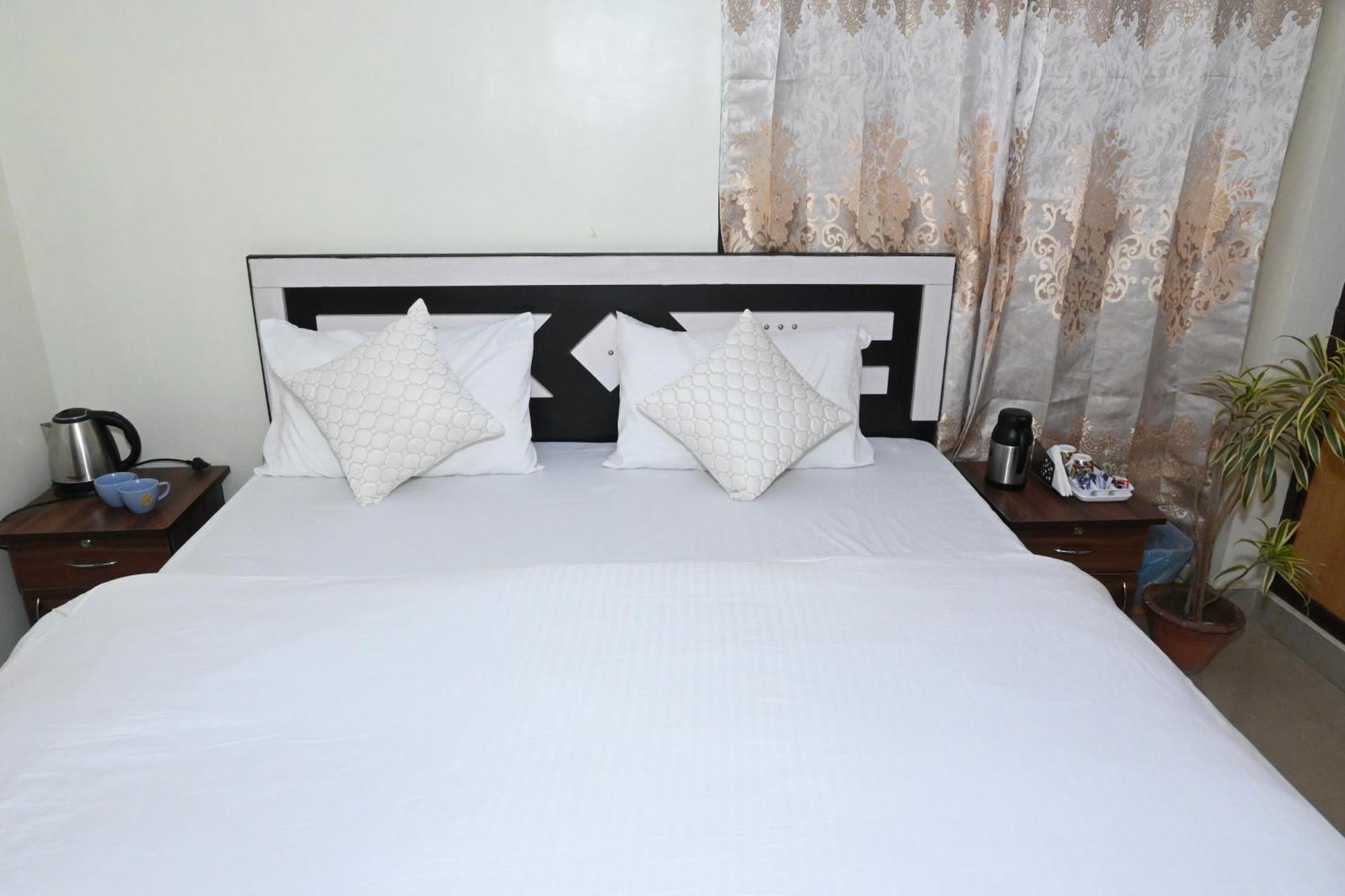 Bed & Breakfast Om Niwas *