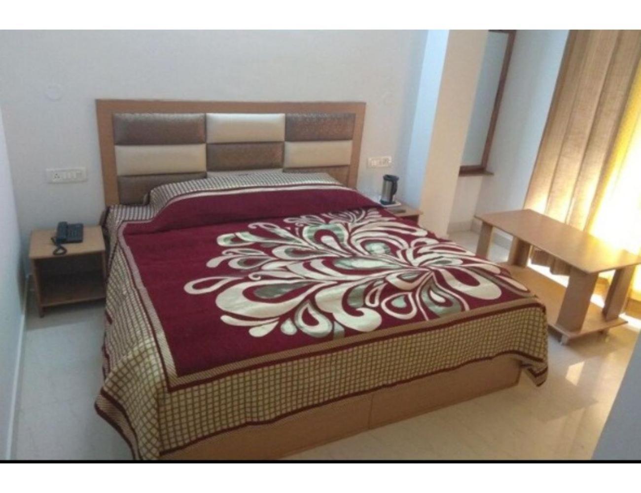 Hotel Divine Hills Shimla 3*