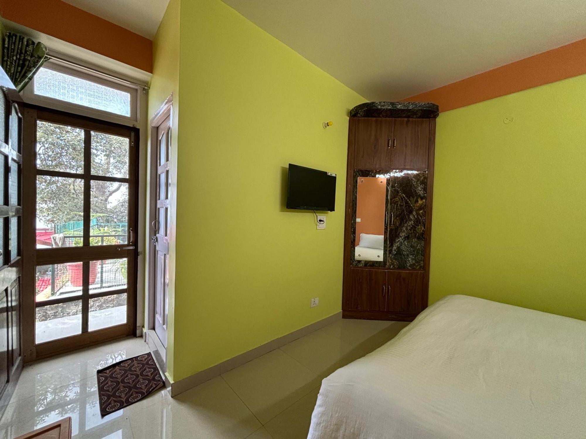 Hostel Zu-zu