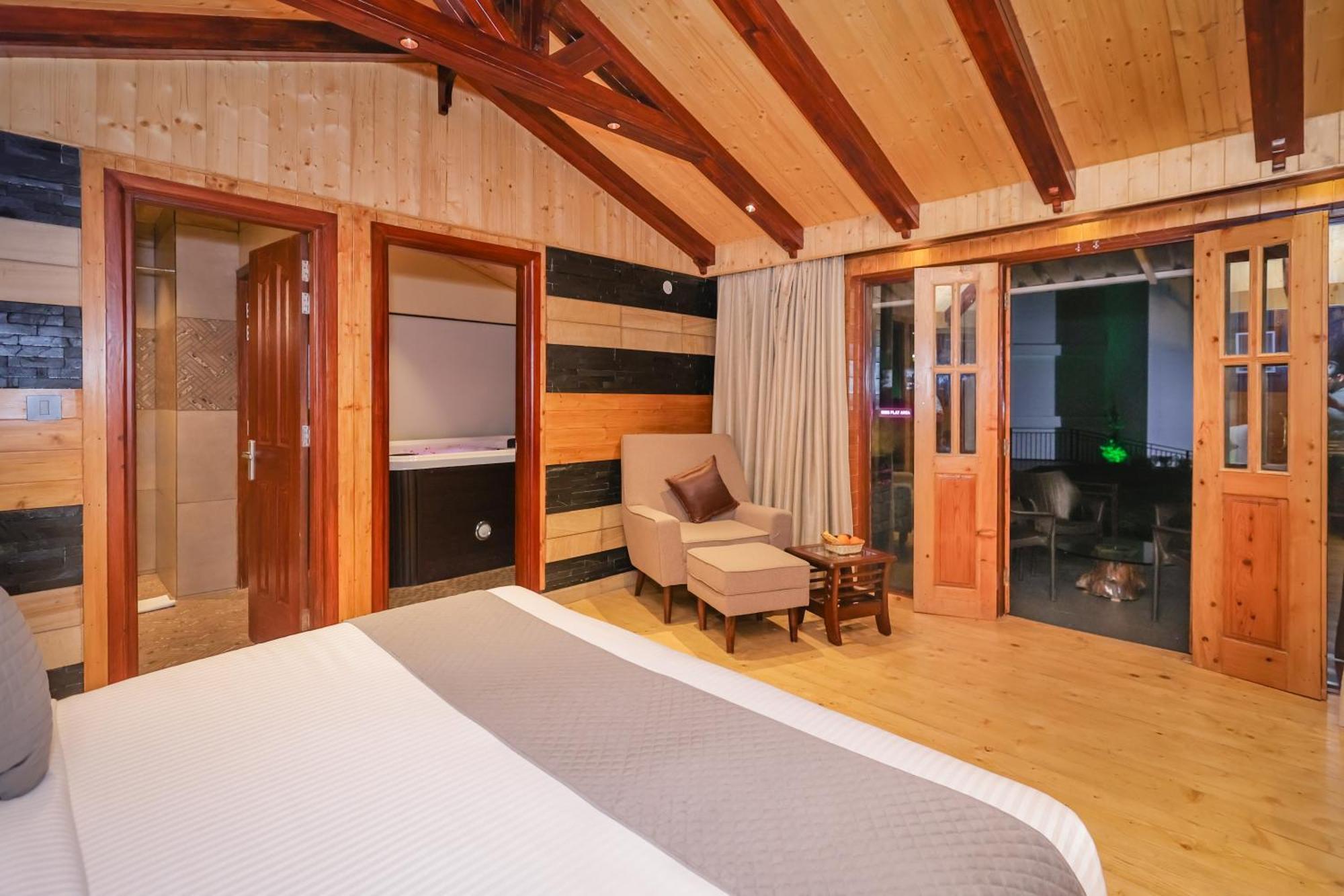 Hotel Regenta Mars Valley View Shoghi Shimla