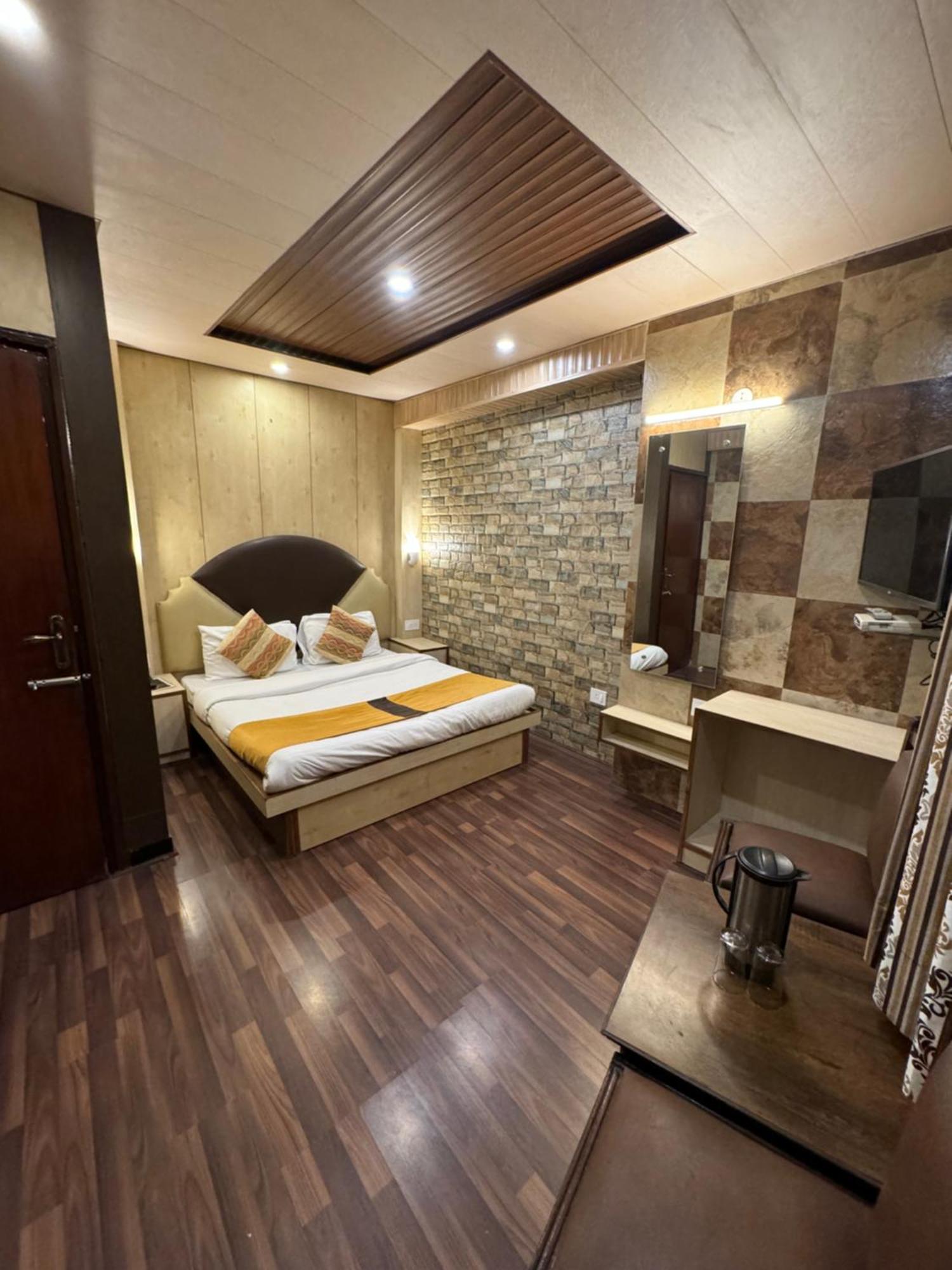 Victory Hotel 4*