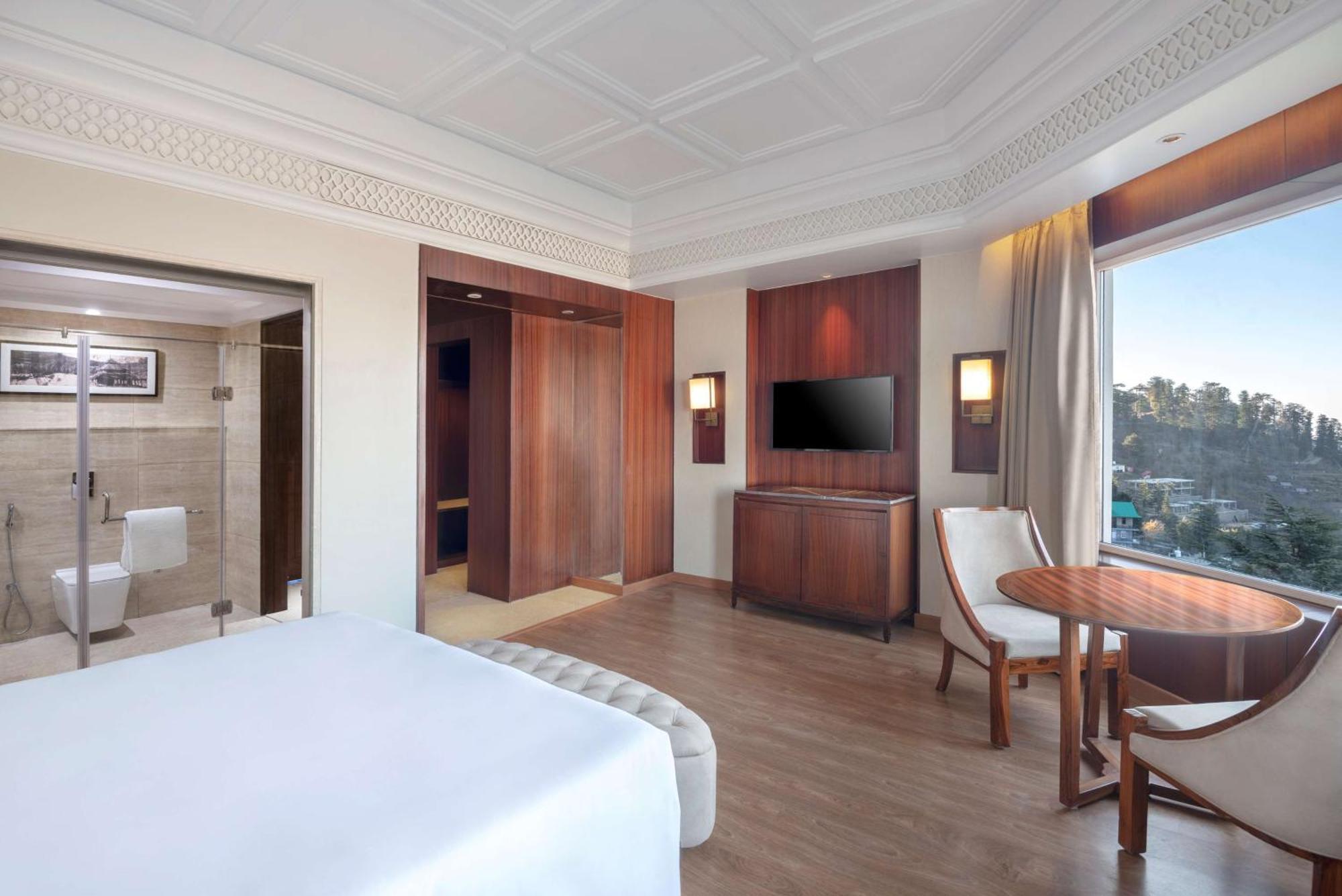 Radisson Kufri 5*