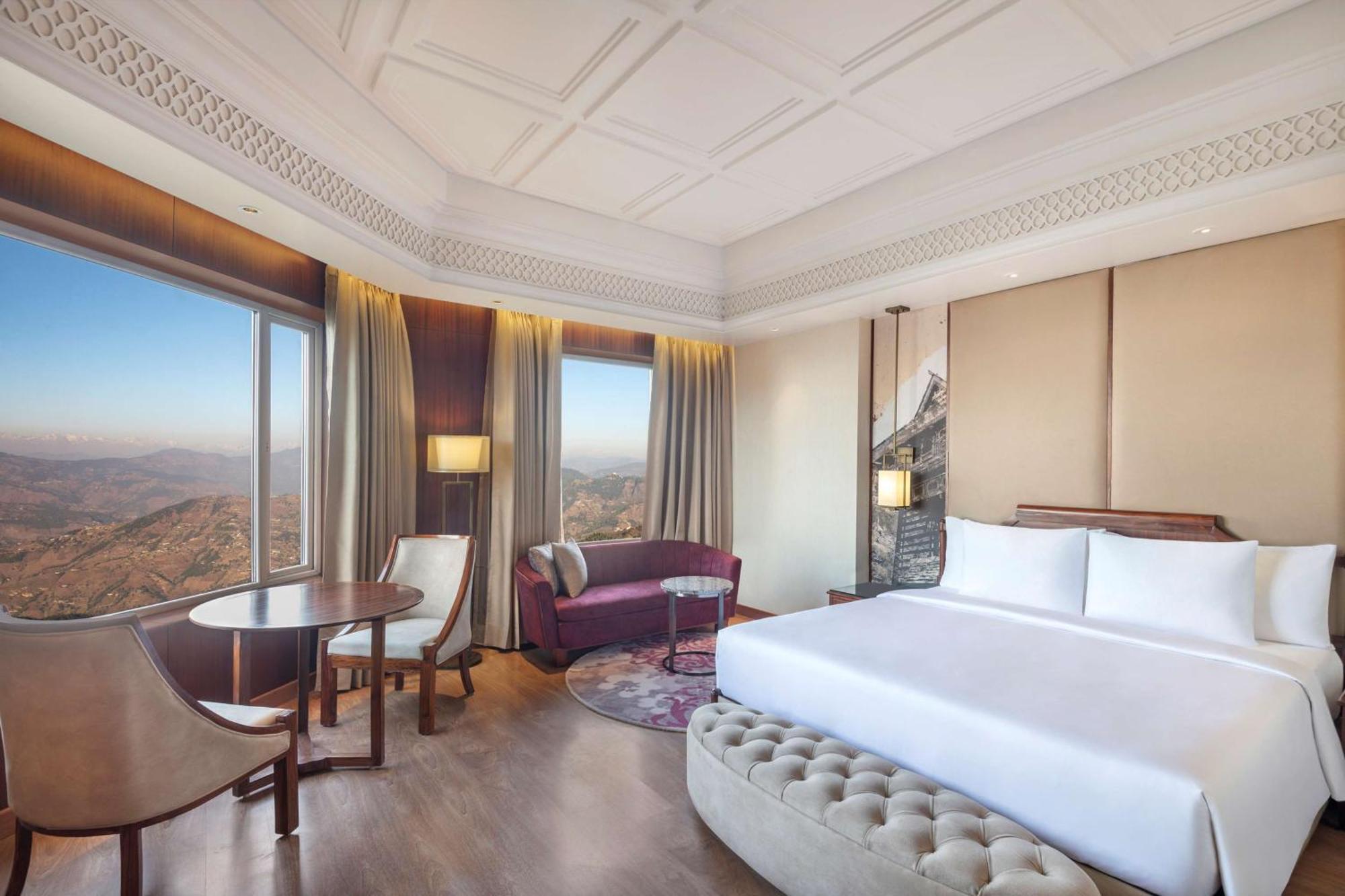Radisson Kufri 5*