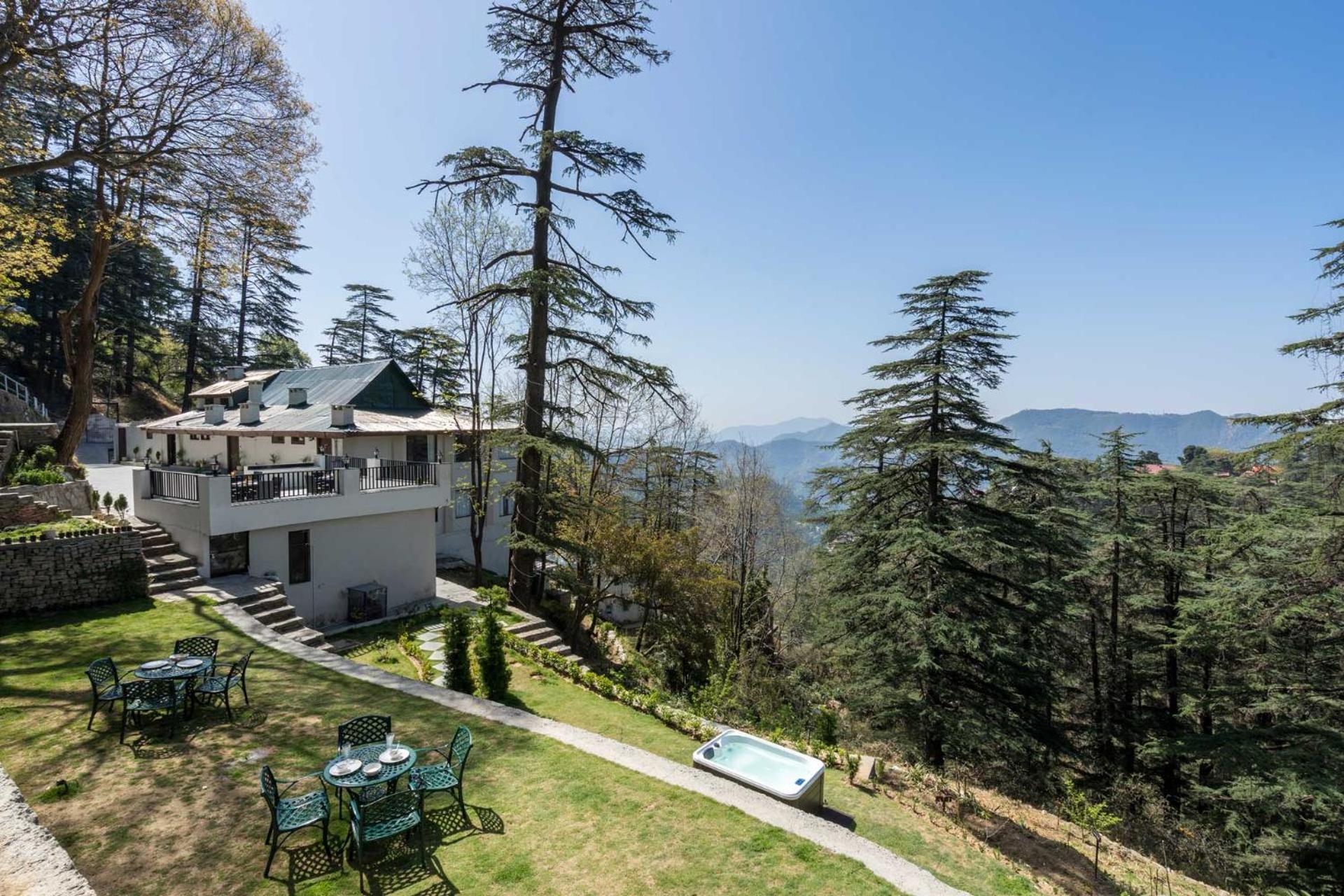 Stayvista At Pine Estate With Outdoor Jacuzzi Villa Shimla