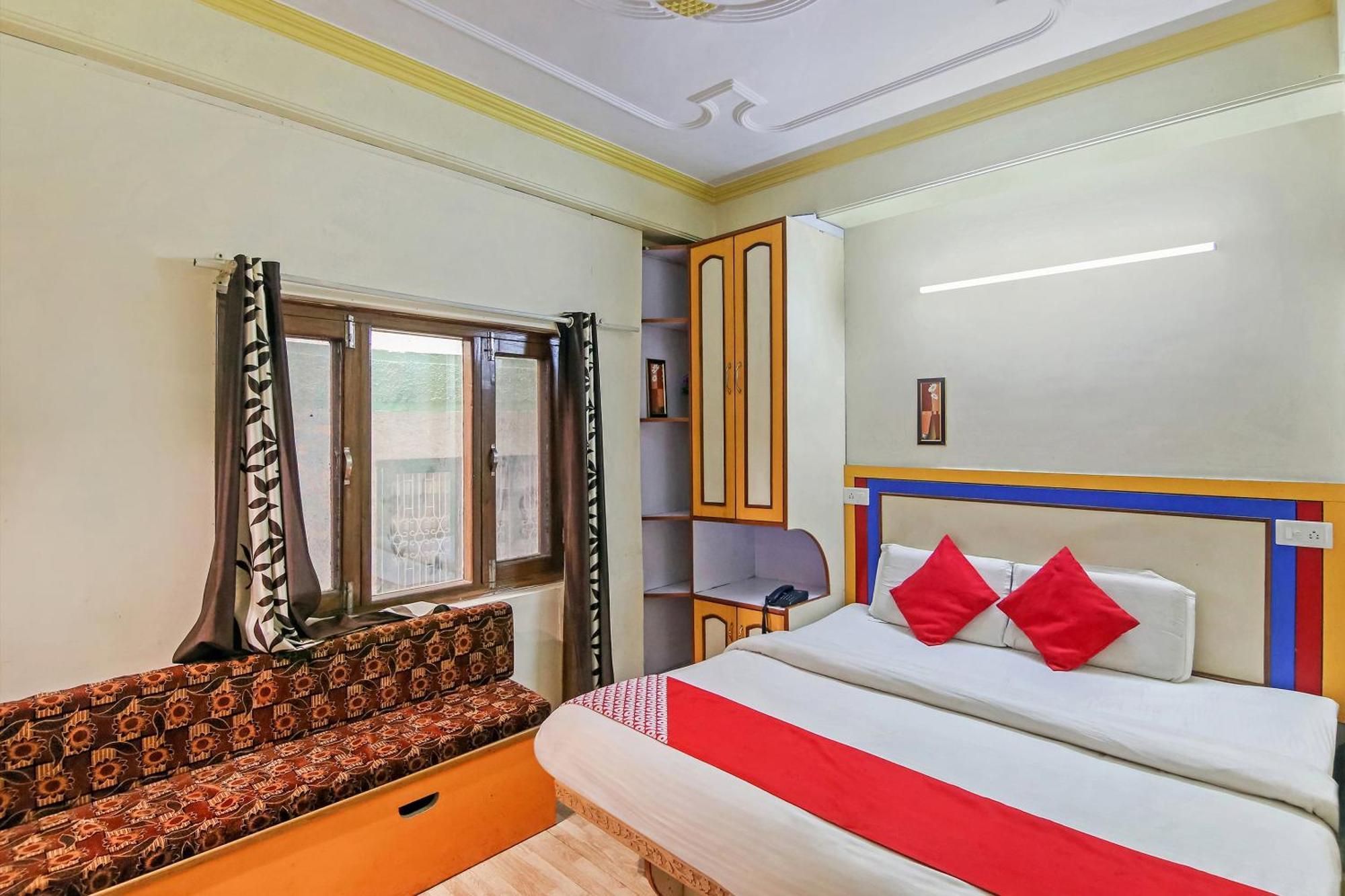O Royal Hotel