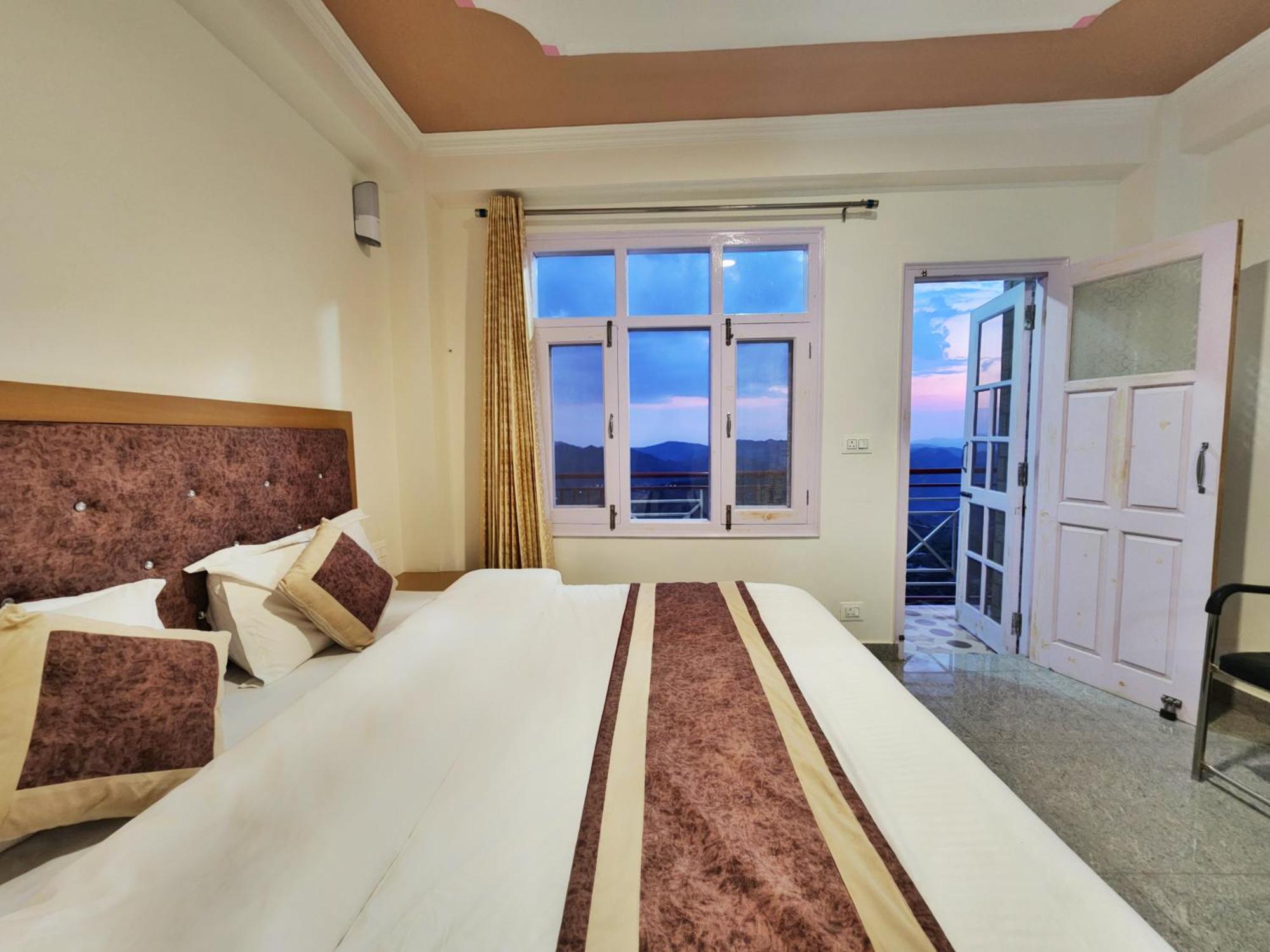 Sharma - Mashobra Homestay Shimla