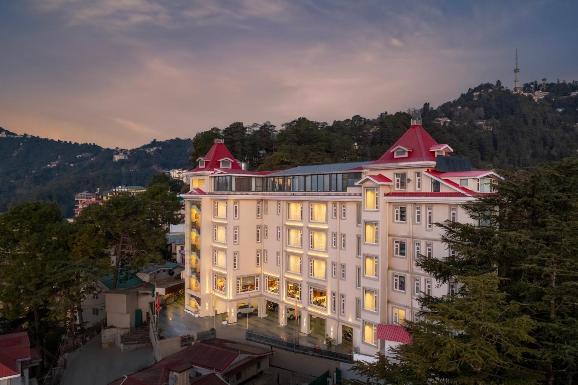 Hotel Welcomheritage Elysium & Shimla