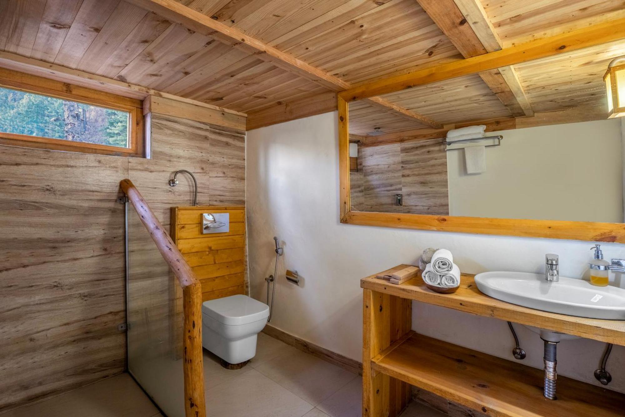 Villa Elivaas 1 Bhk Premium With Sauna - Everly Shimla