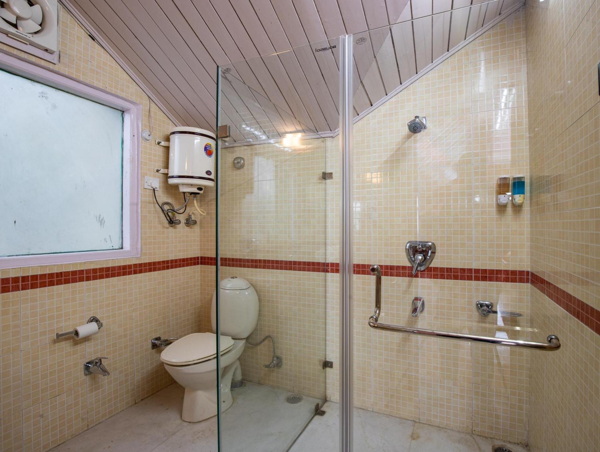 Alaya 5 Bhk With Hill View - Meridian Oak Villa