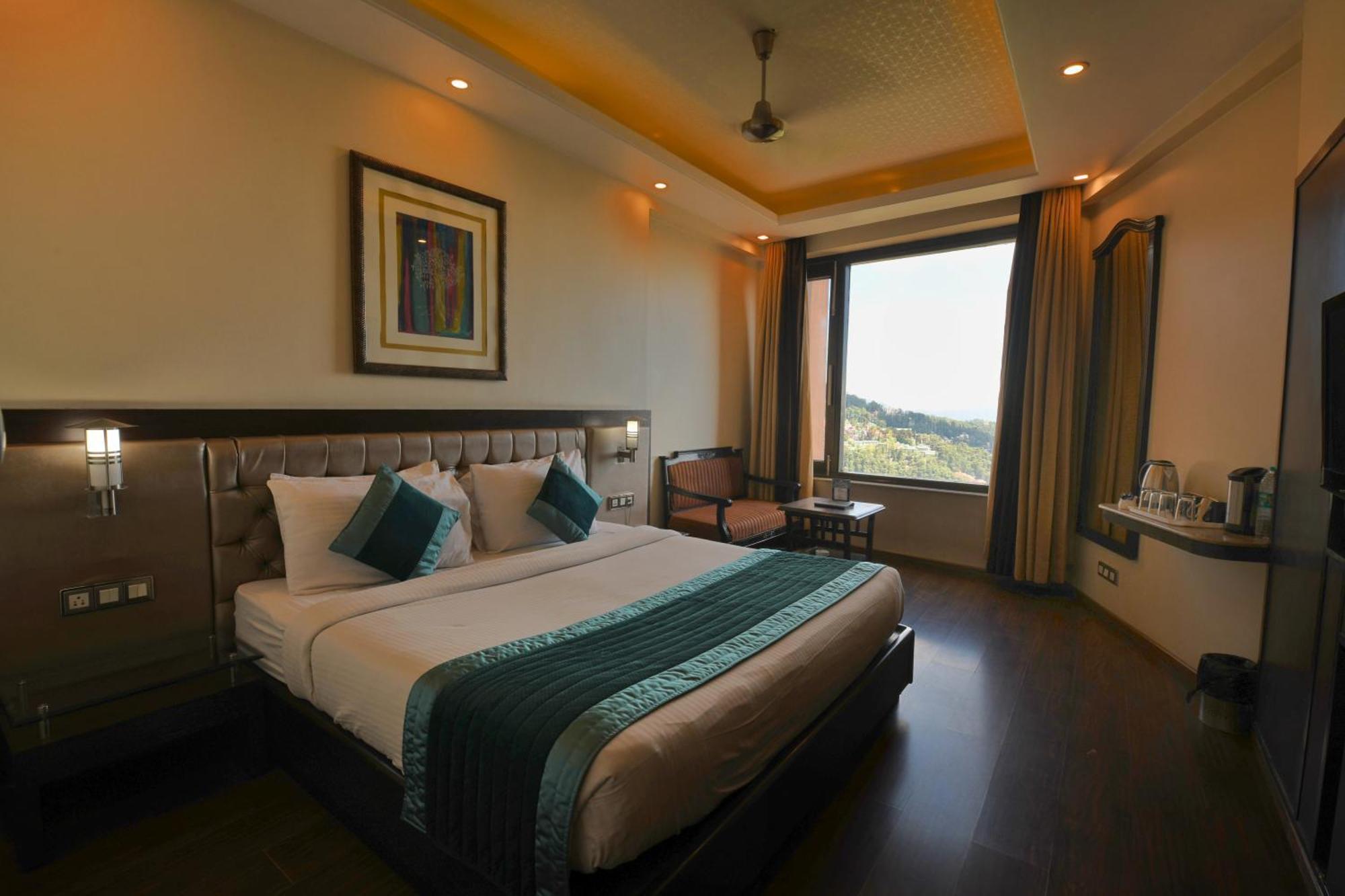 Hotel The Cedar Grand And Shimla