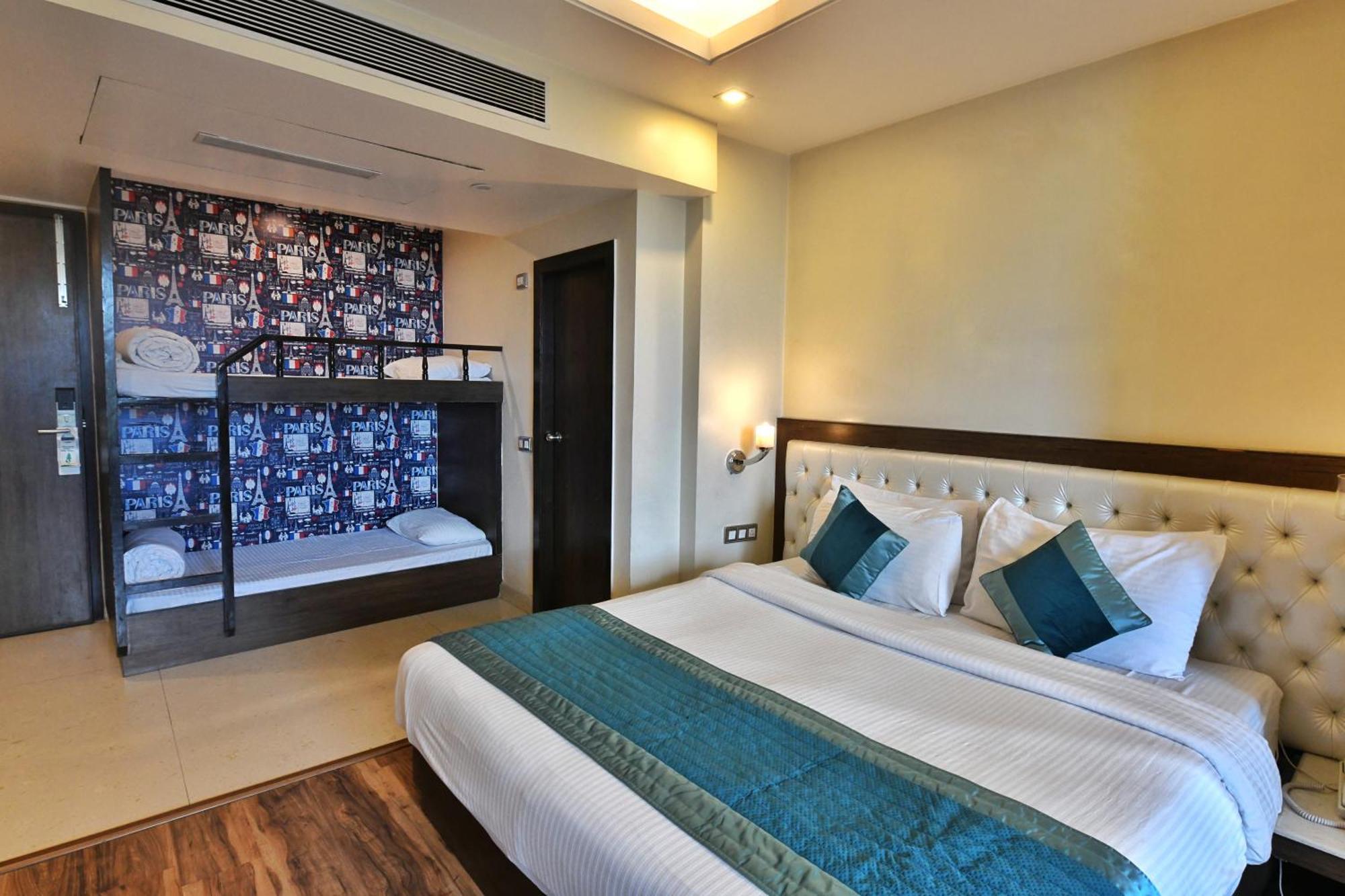 Hotel The Cedar Grand And