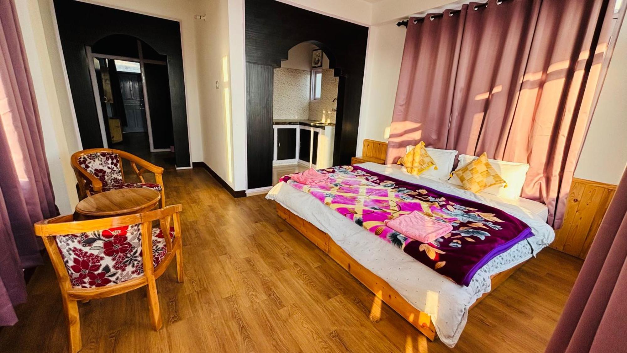 Craignano Homestay & Family