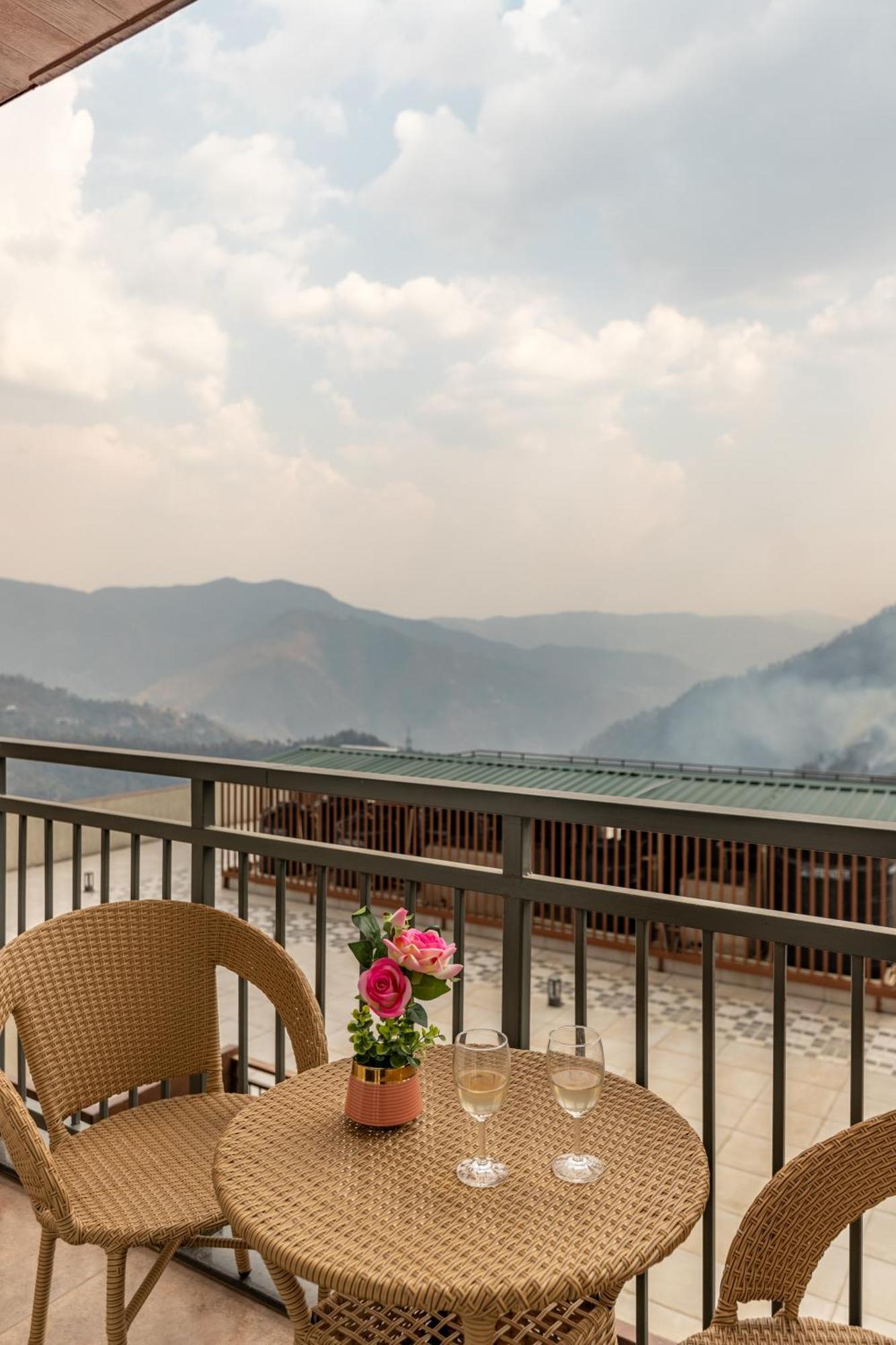 Alaya Cliff Mist 2bhk In Panthaghati