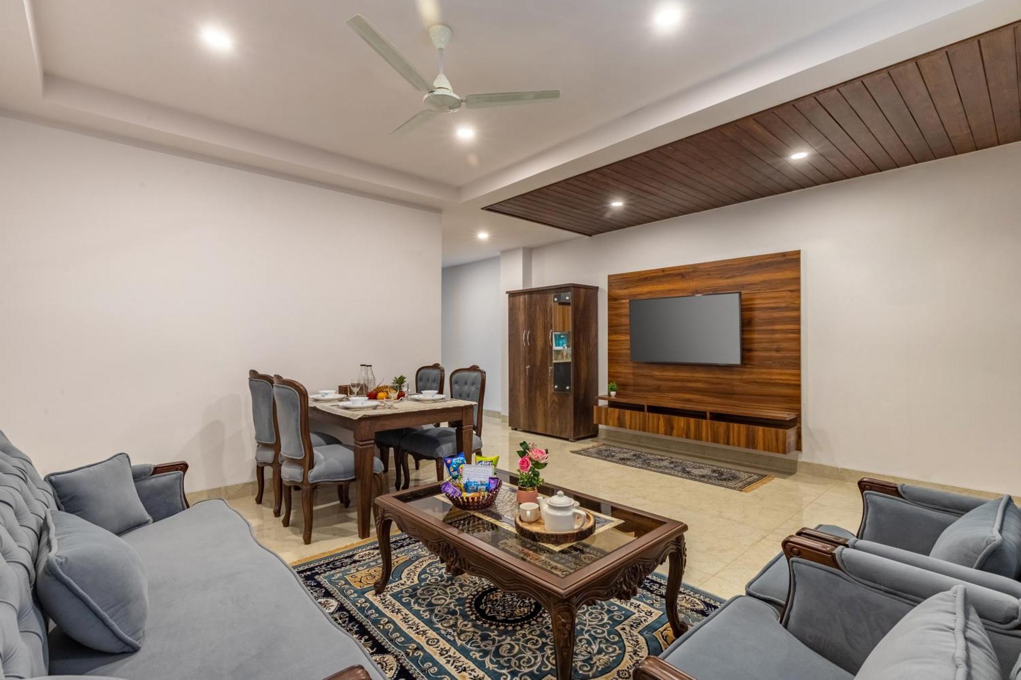 Alaya Cliff Mist 2bhk In Panthaghati Apartment