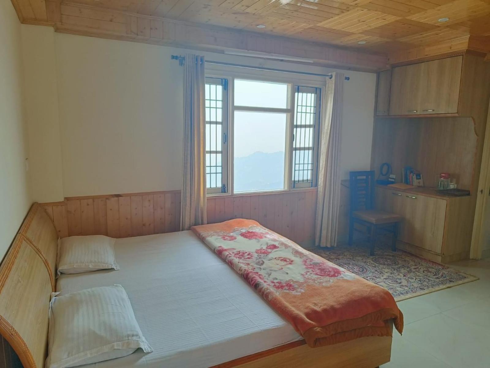Apartment Valleyview Open Balcony Near Ridge Mall *