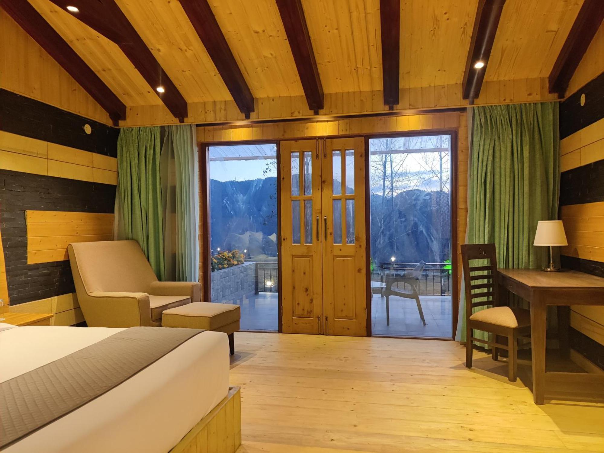 Regenta Mars Valley View Shoghi Hotel Shimla
