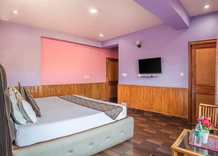 Oak View Hotel 3*