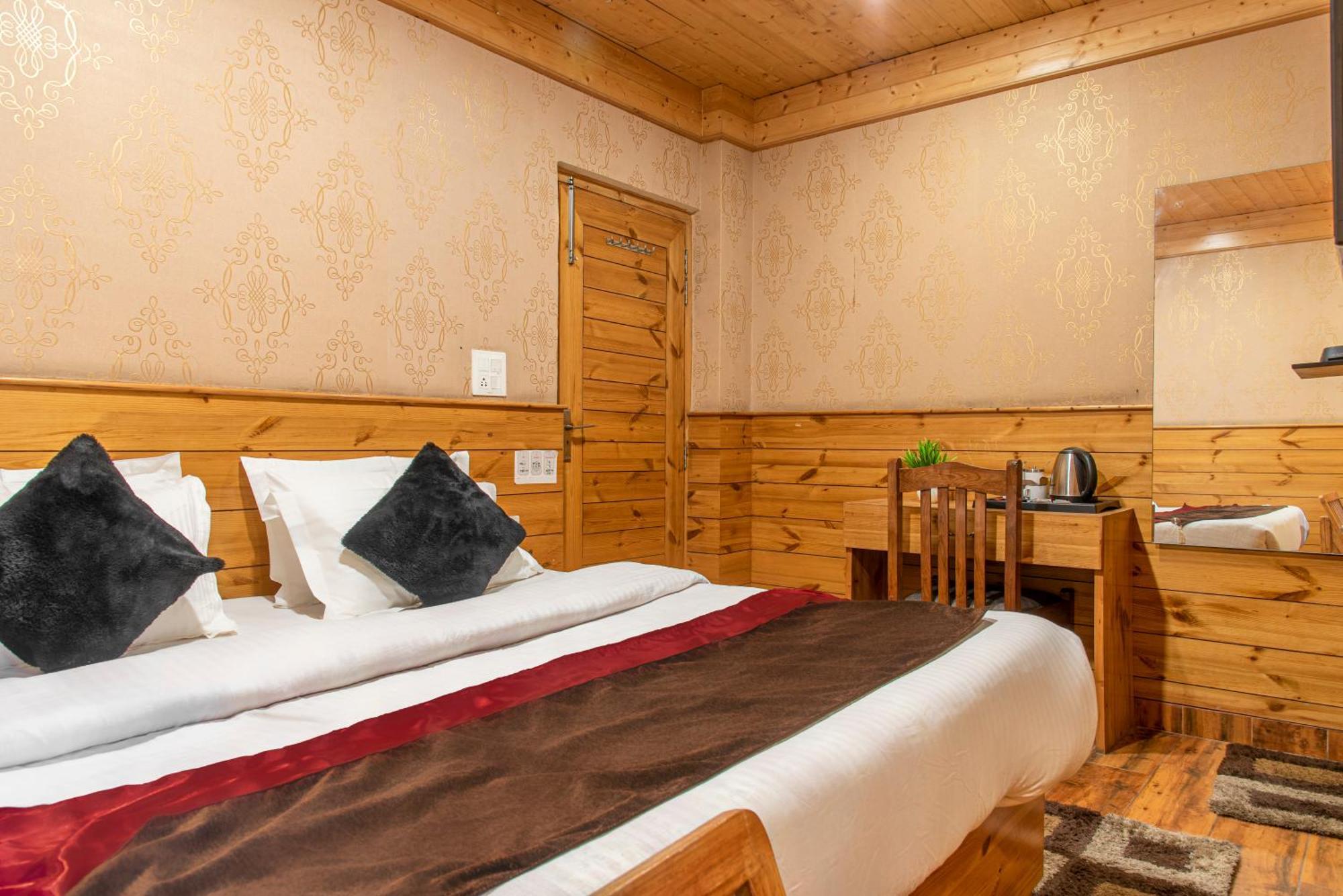 Homestay Kufri Delight By The Tikkar