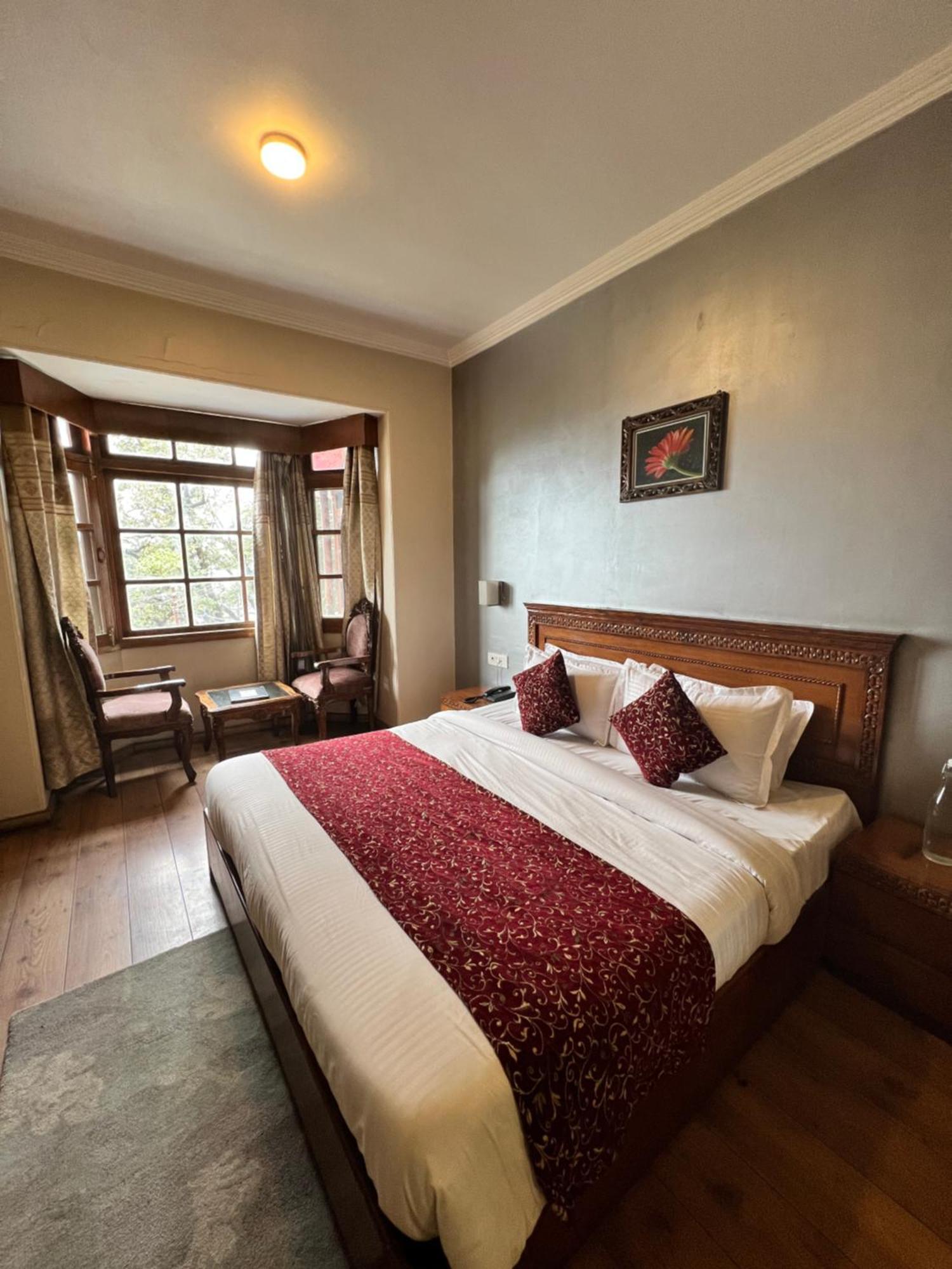 Wingait - Near Mall Road Hotel 3*