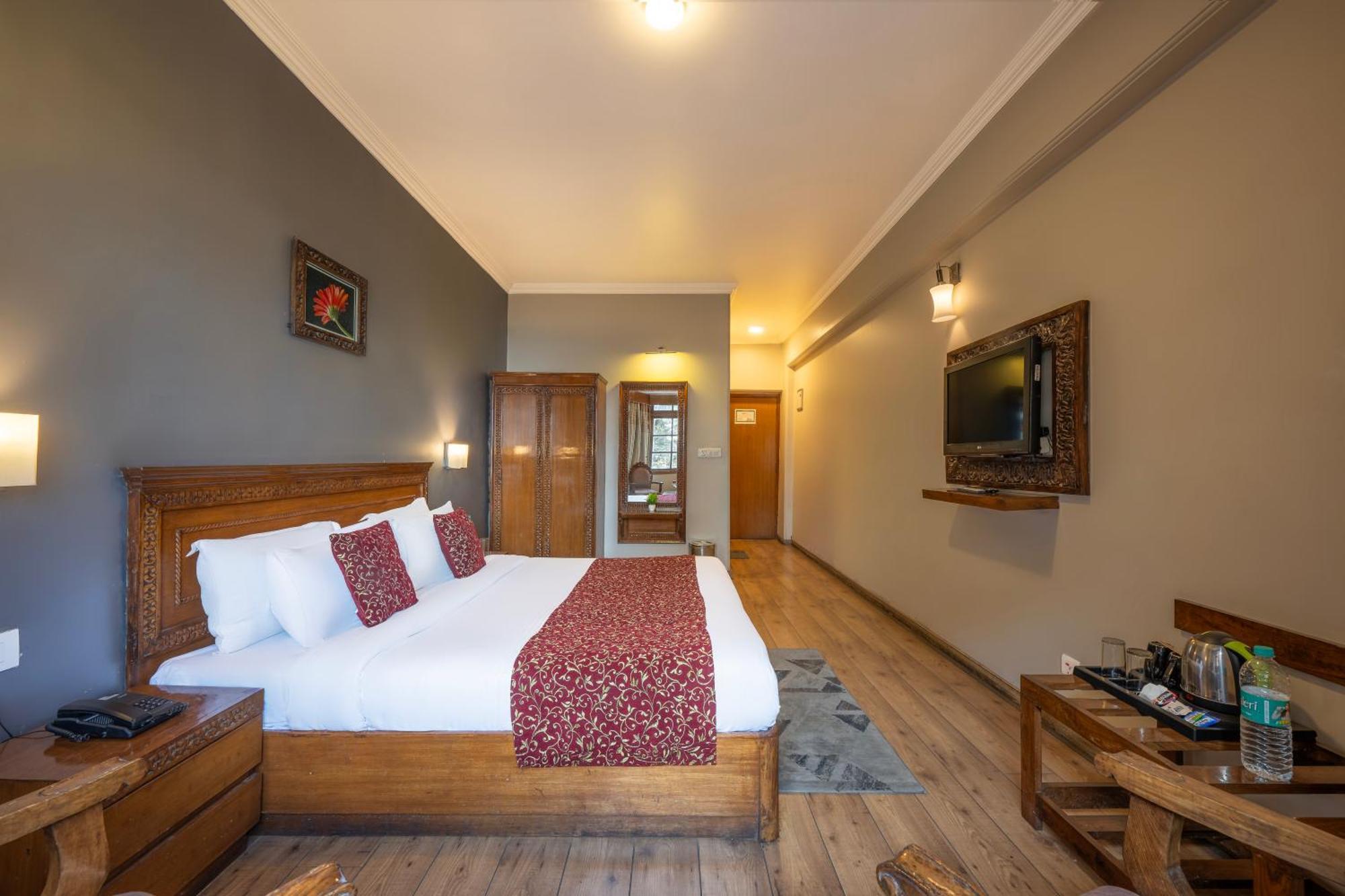 Hotel Wingait - Near Mall Road Shimla
