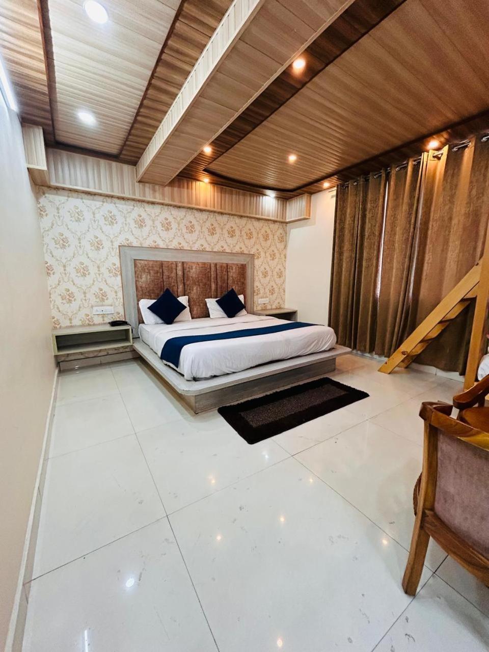 Yog Maya Regency Bed & Breakfast *