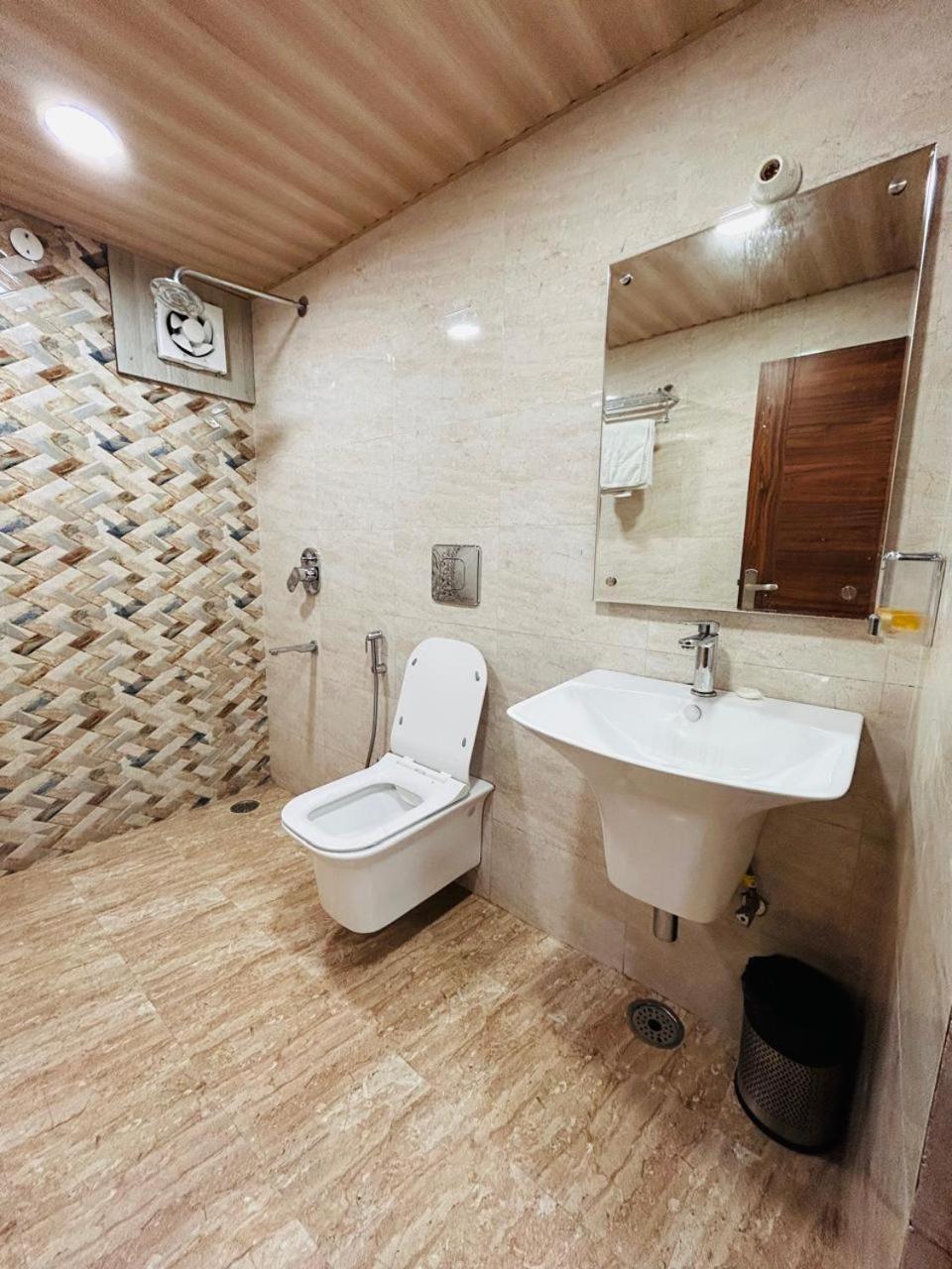 Bed & Breakfast Yog Maya Regency Shimla