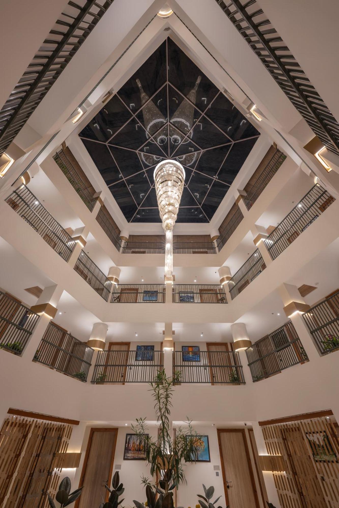 Snow Valley Heights Hotel