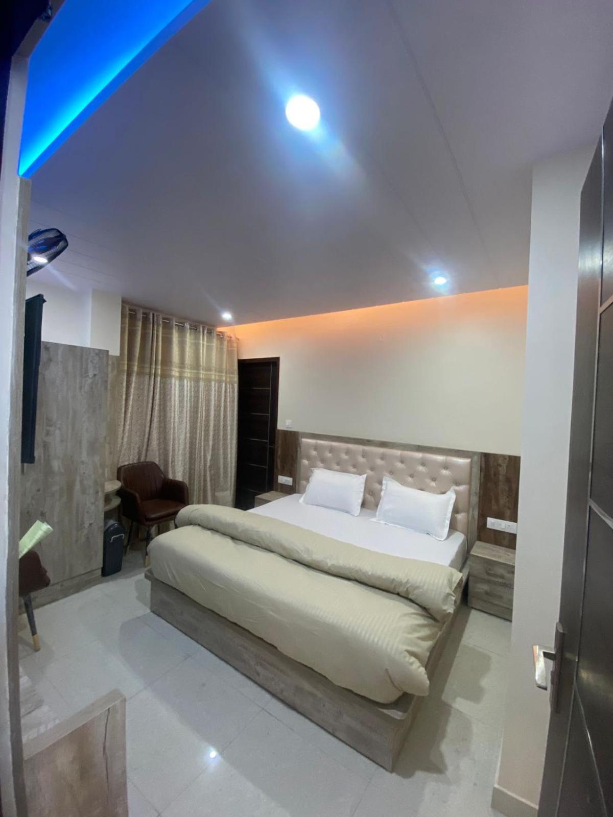 Hotel Harmony Heights 3*