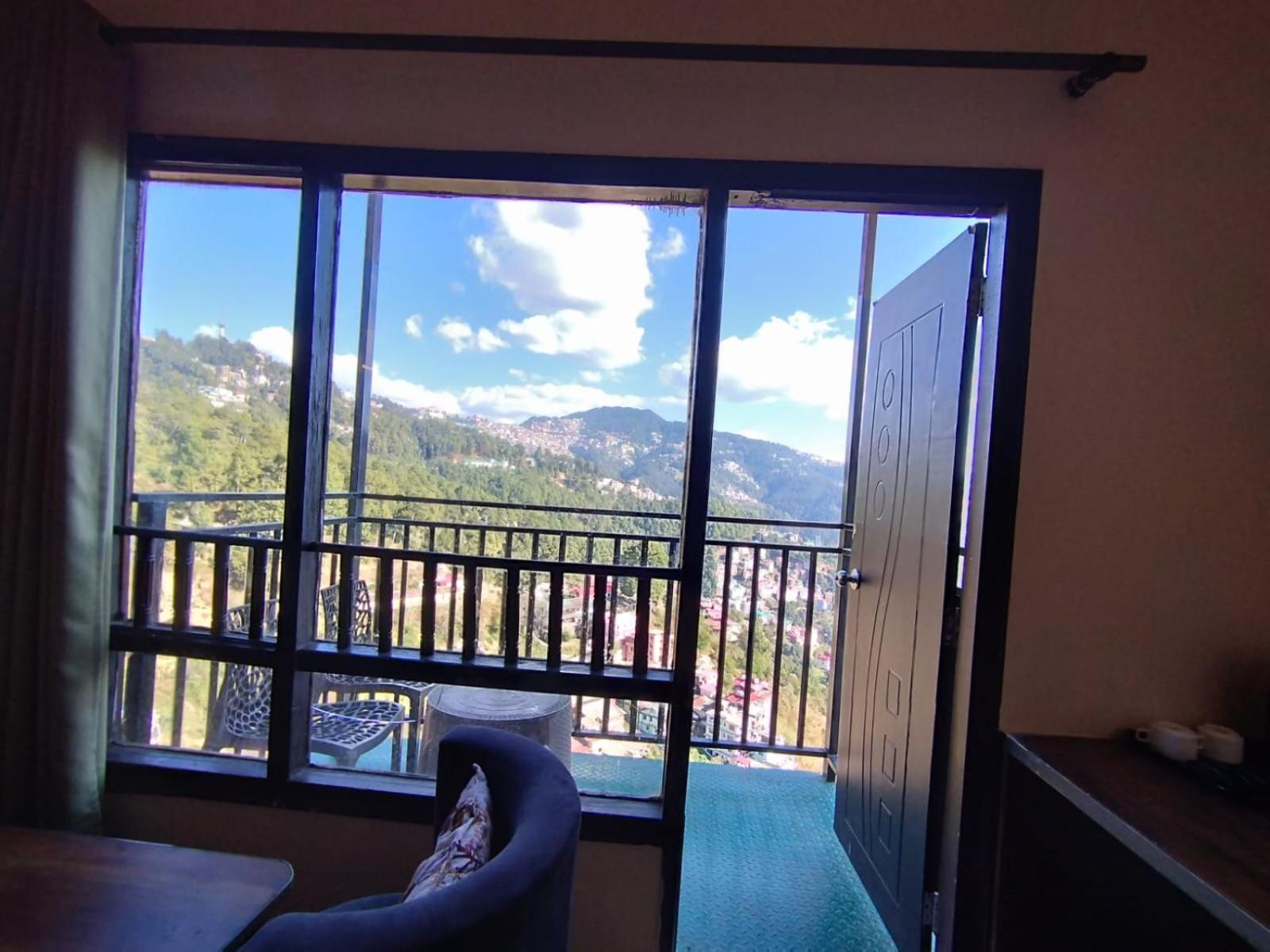 Aachman Regency With Rooftop Terrace Hotel