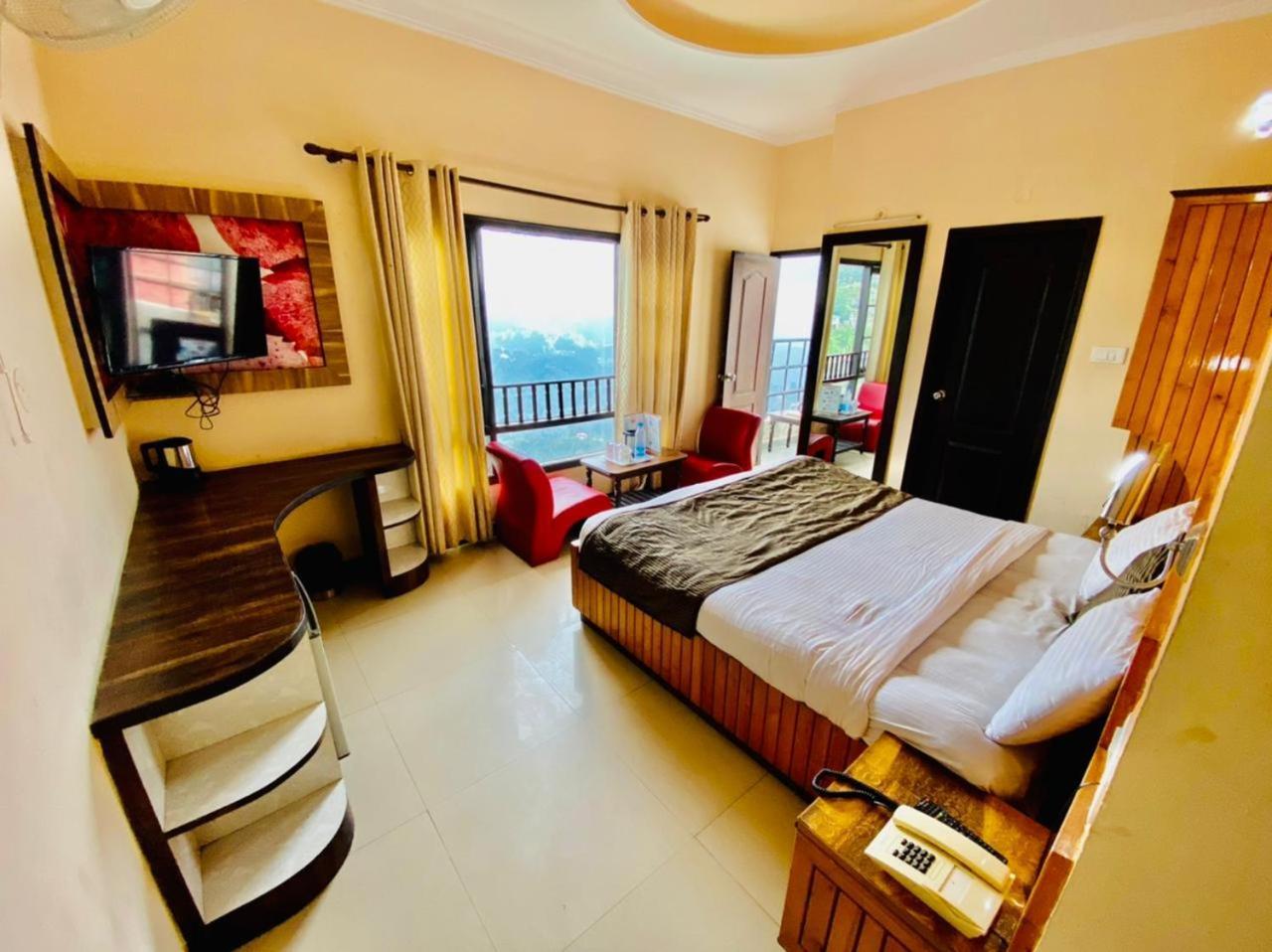 Hotel Aachman Regency With Rooftop Terrace Shimla
