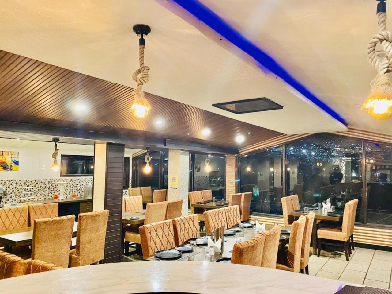 Aachman Regency With Rooftop Terrace Hotel Shimla