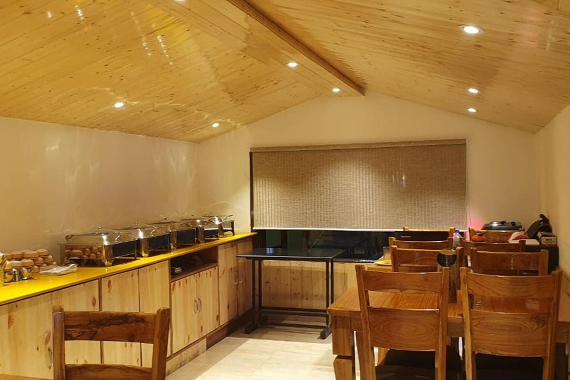 The Royal Vista Hotel 2*
