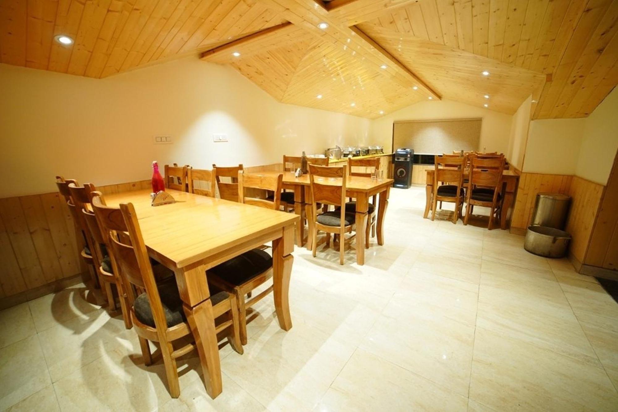 The Royal Vista 2*