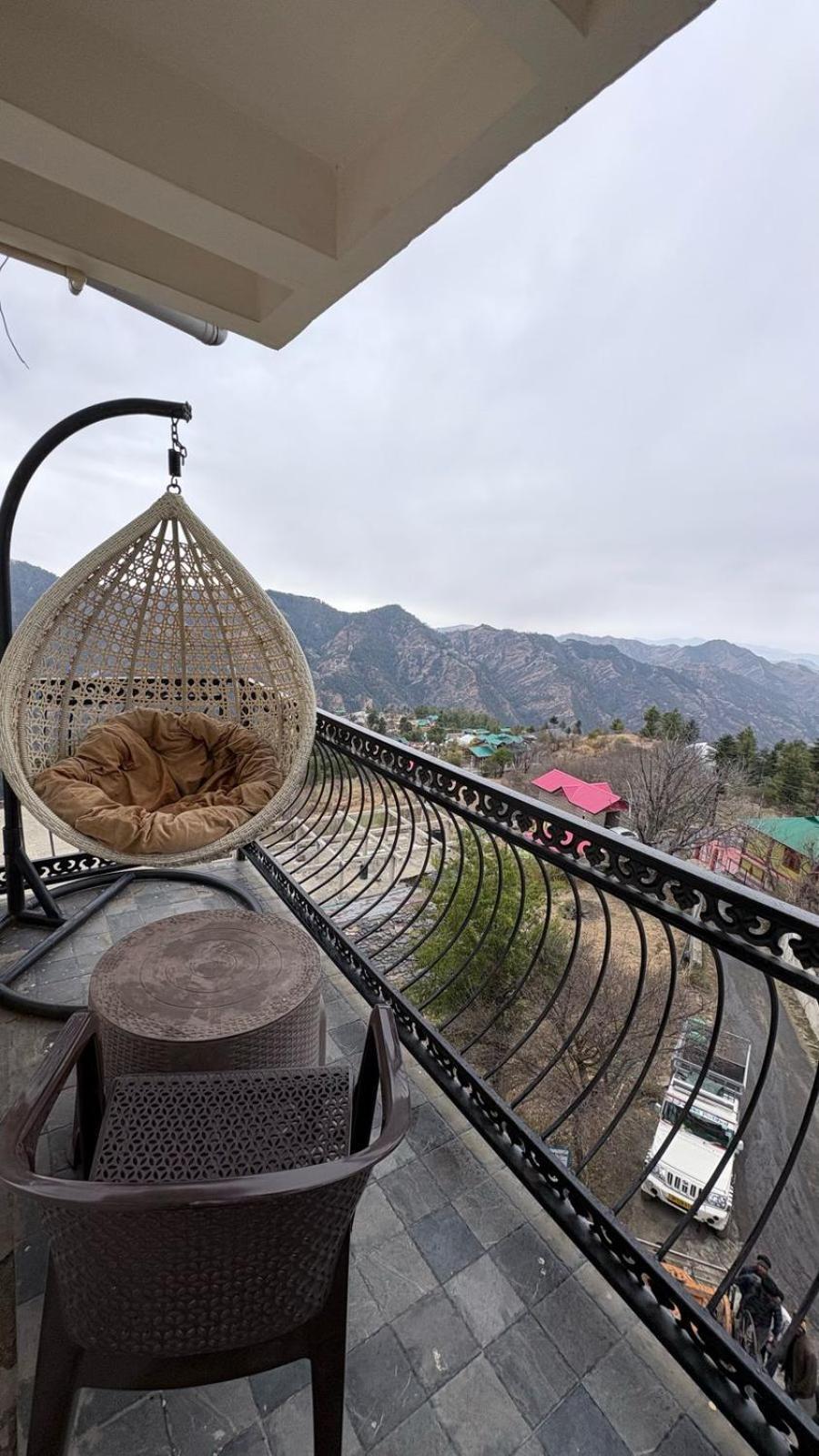 Staynest Mashobra With Balcony *