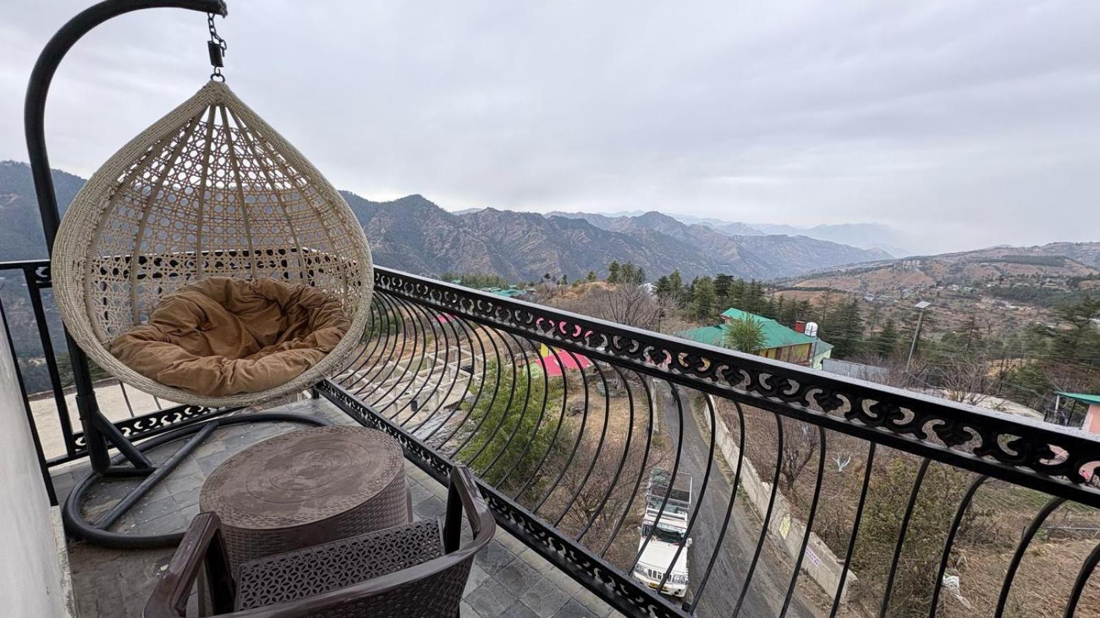 Staynest Mashobra With Balcony Shimla