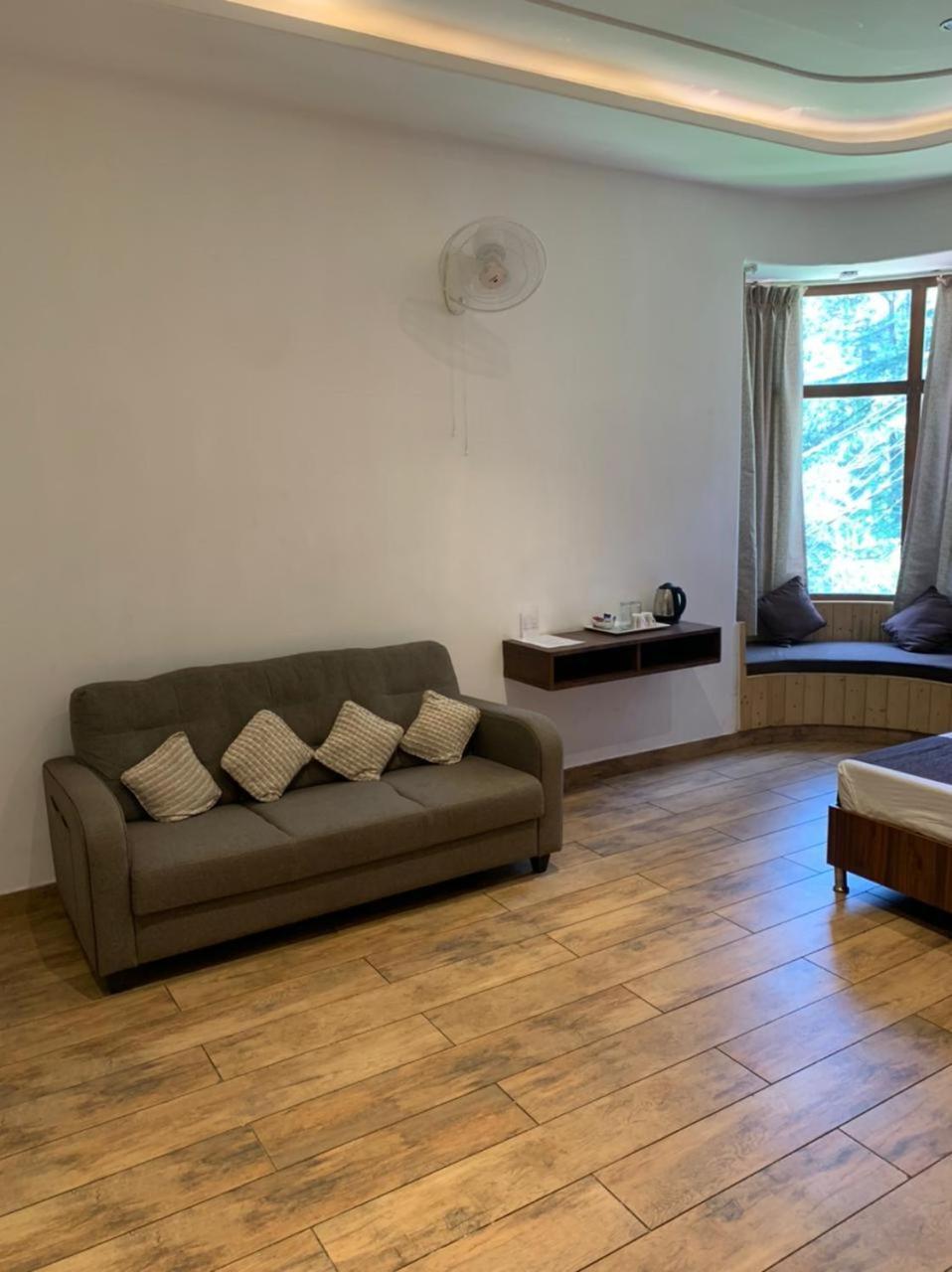 The Hill Crest Bed & Breakfast Shimla