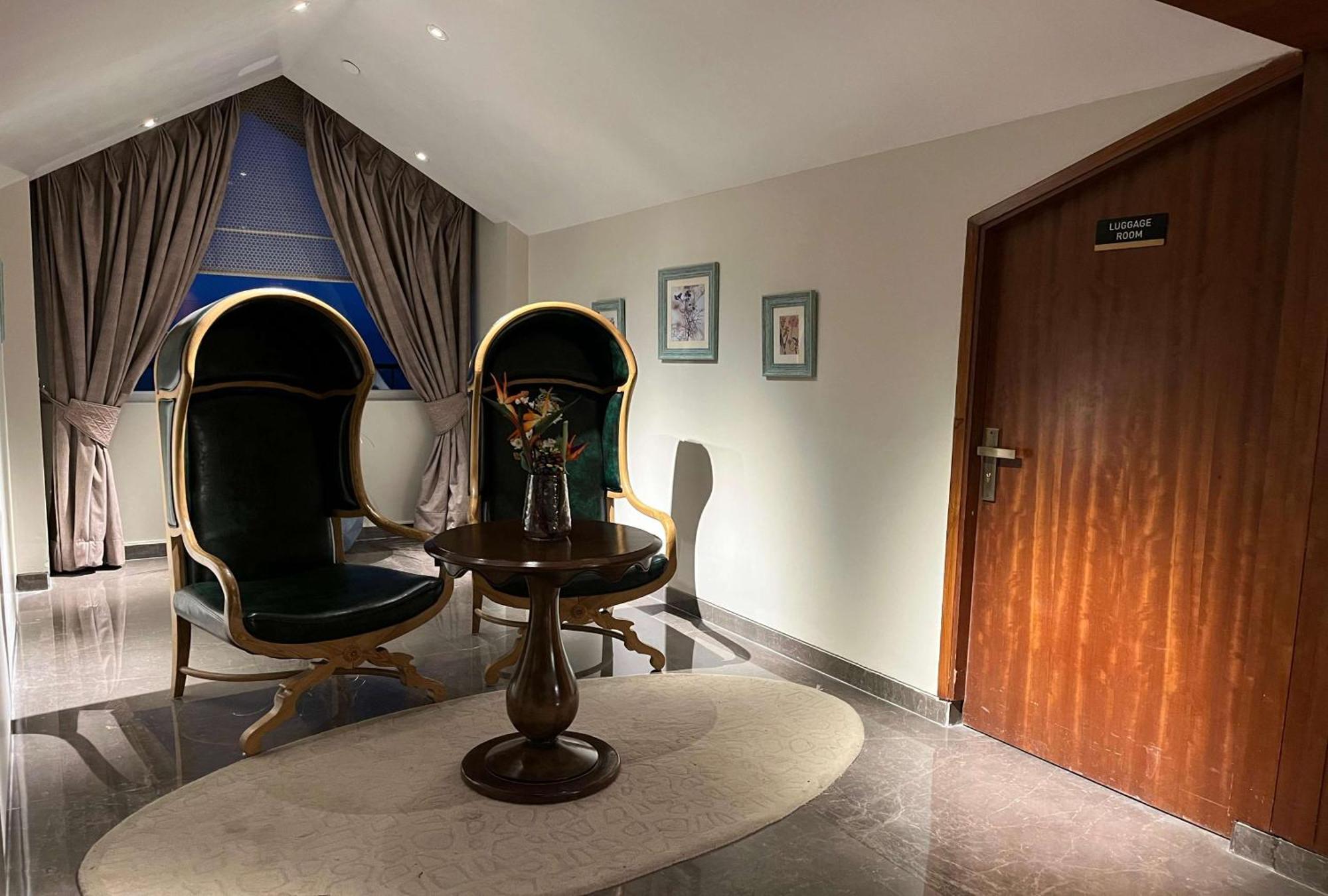 Radisson Kufri 5*