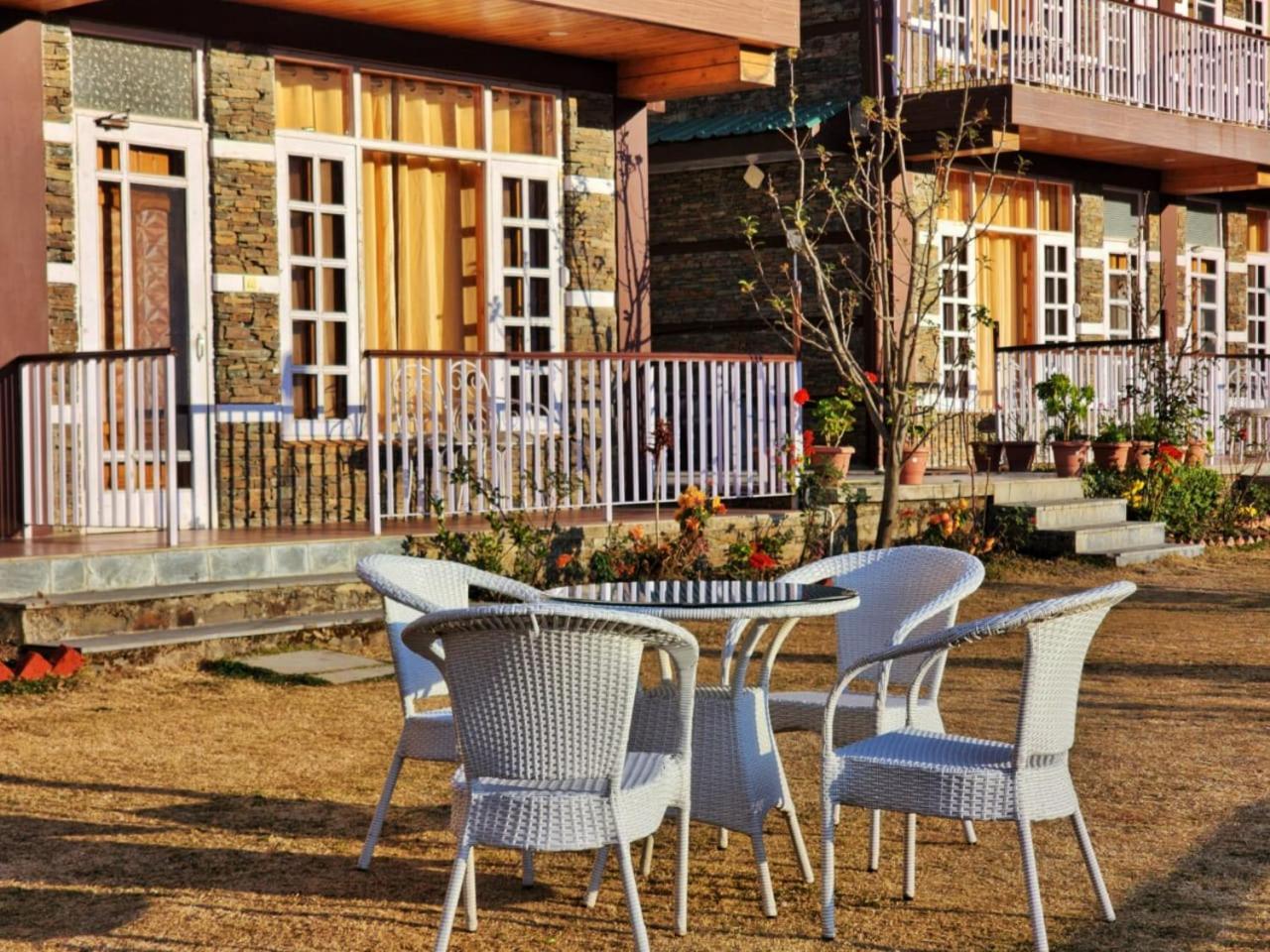 Kamna Hill A Boutique Resort 4*
