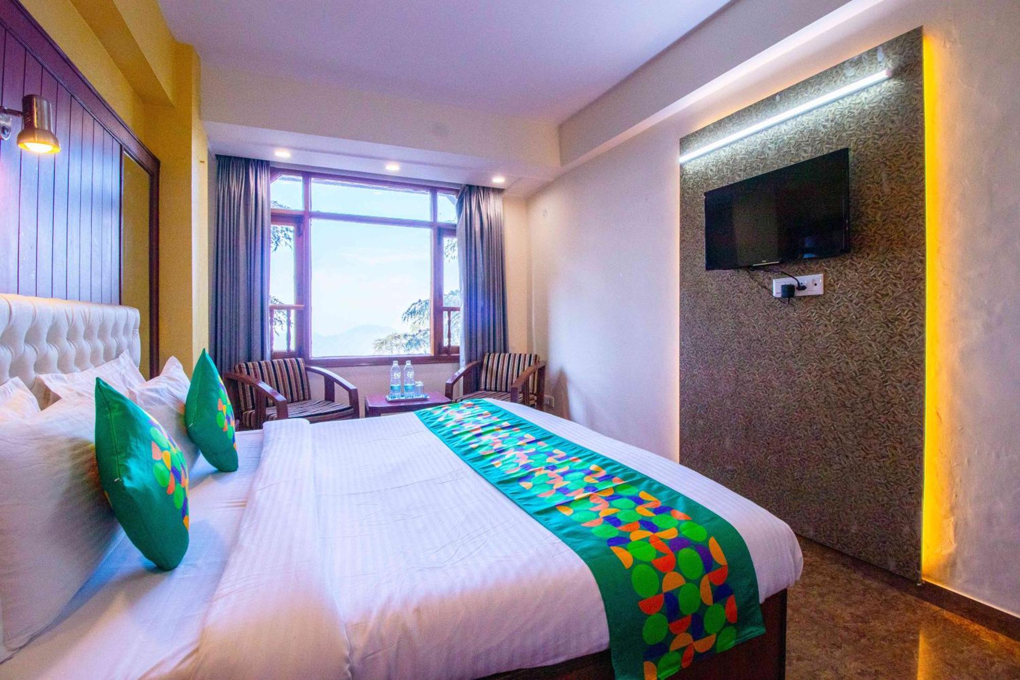 Hotel Treebo Varuna With Mountain View