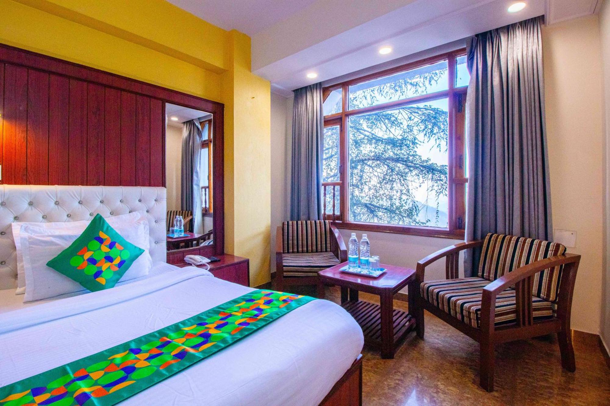 Hotel Treebo Varuna With Mountain View Shimla