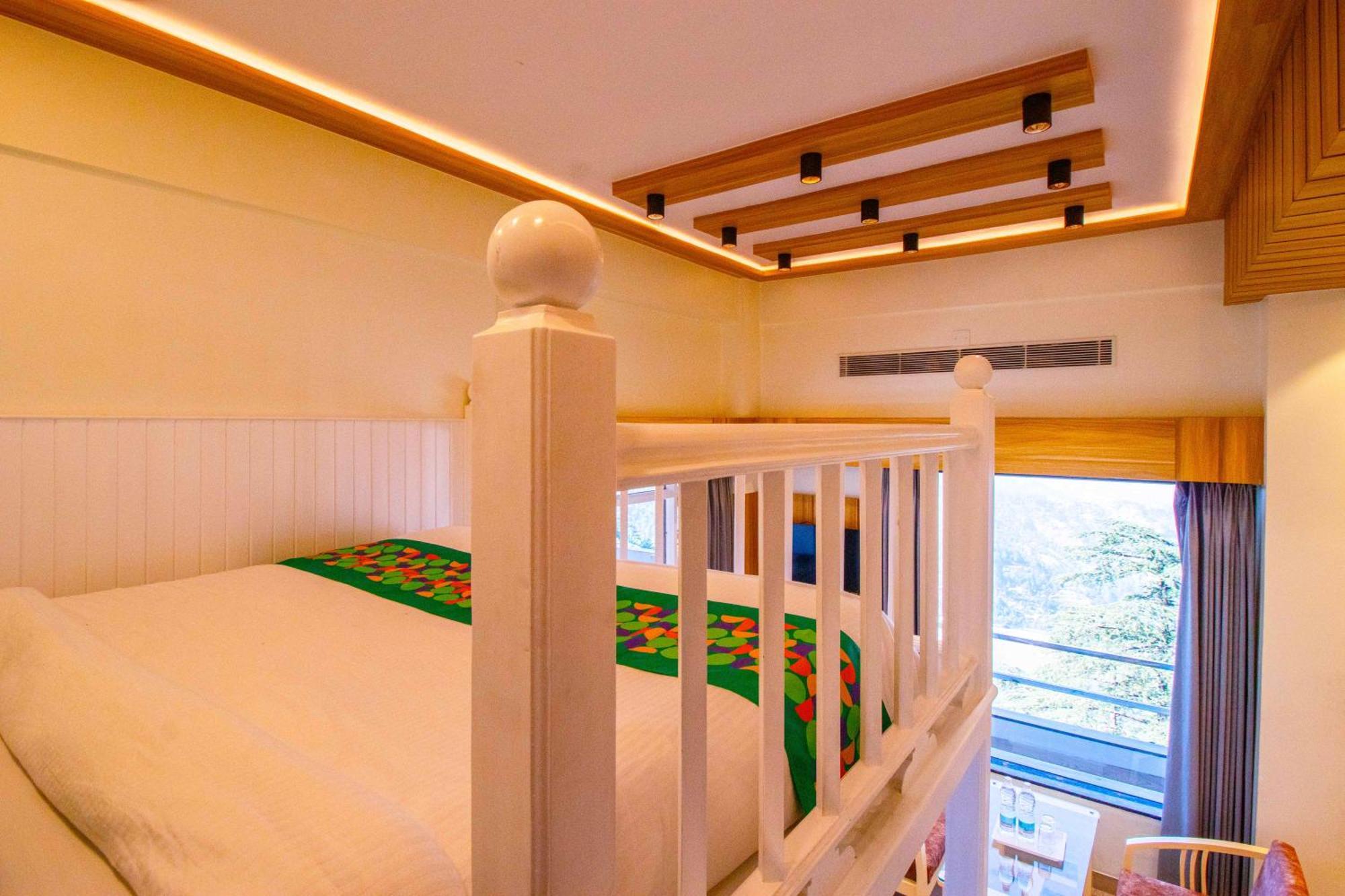 Treebo Varuna With Mountain View Hotel