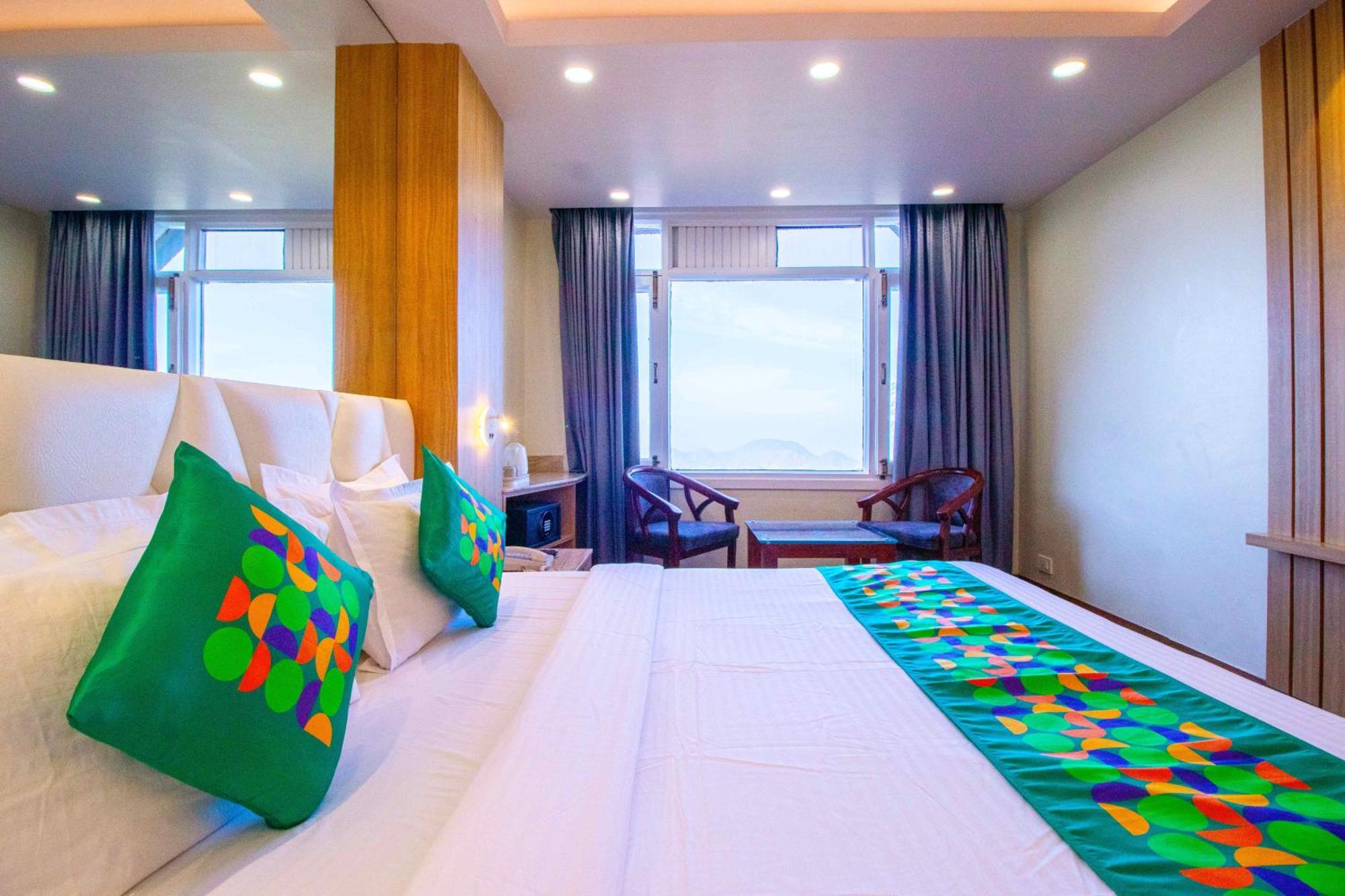 Treebo Varuna With Mountain View Hotel 3*