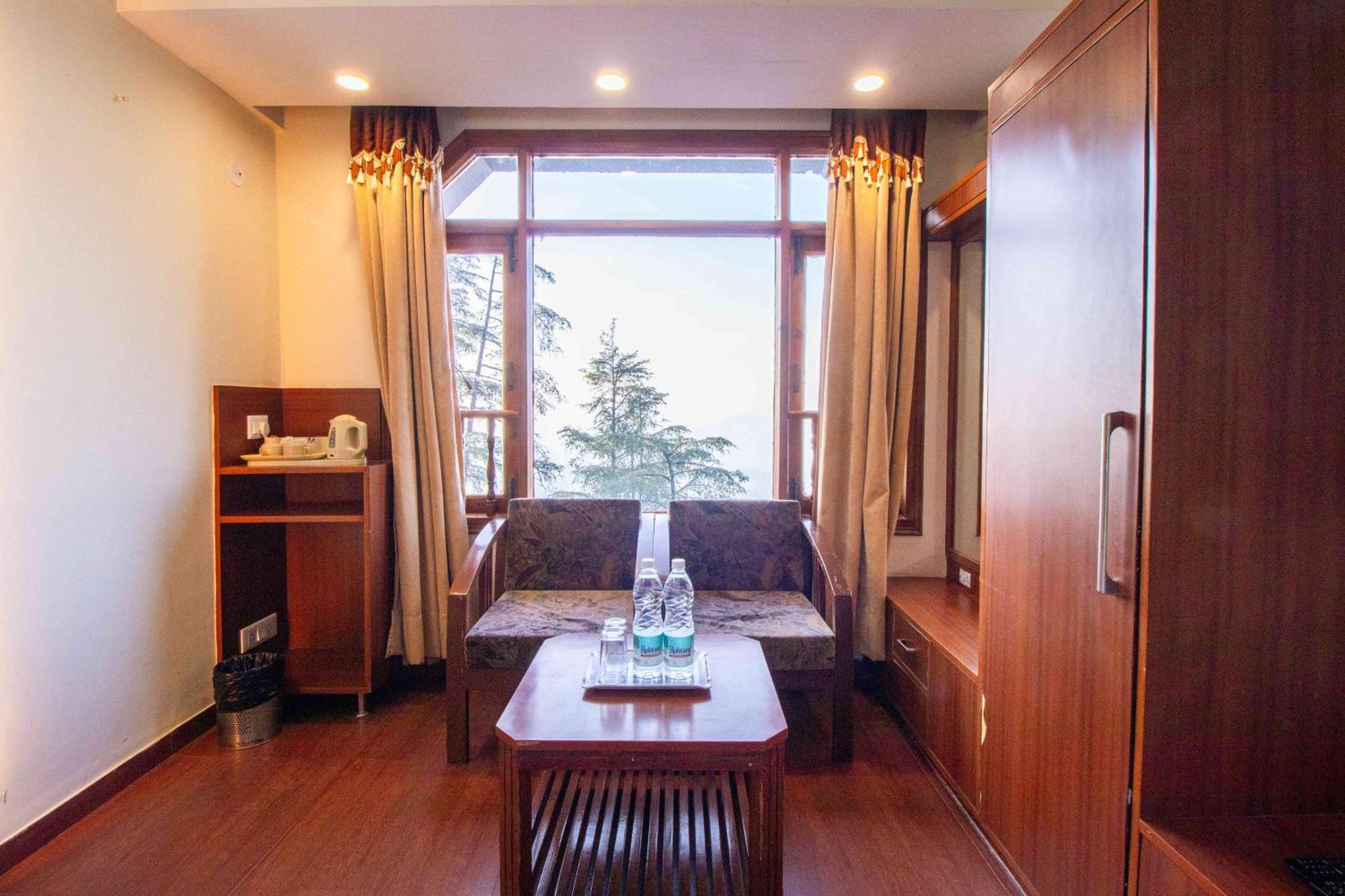 Hotel Treebo Varuna With Mountain View