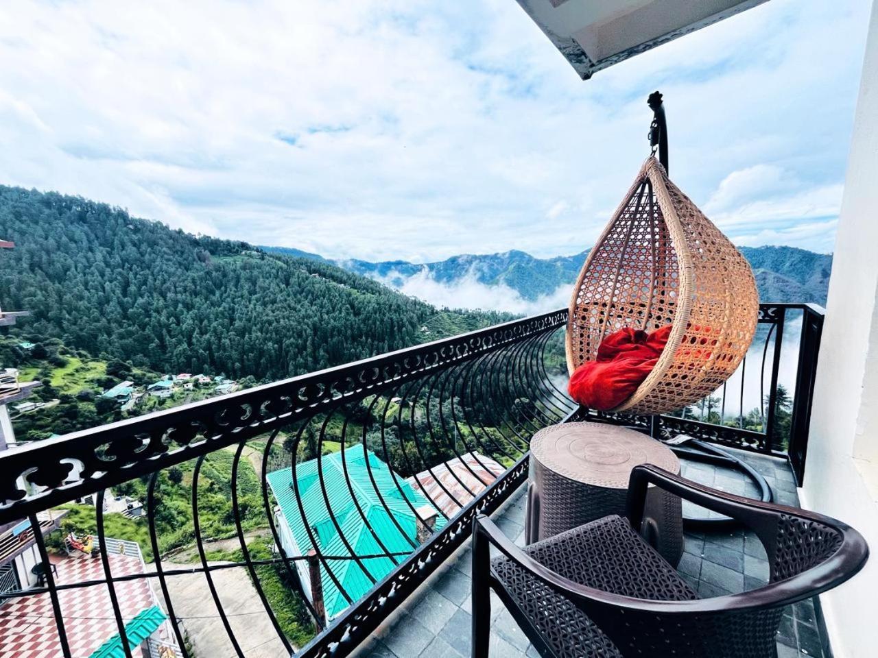 Hotel Staynest Mashobra With Balcony